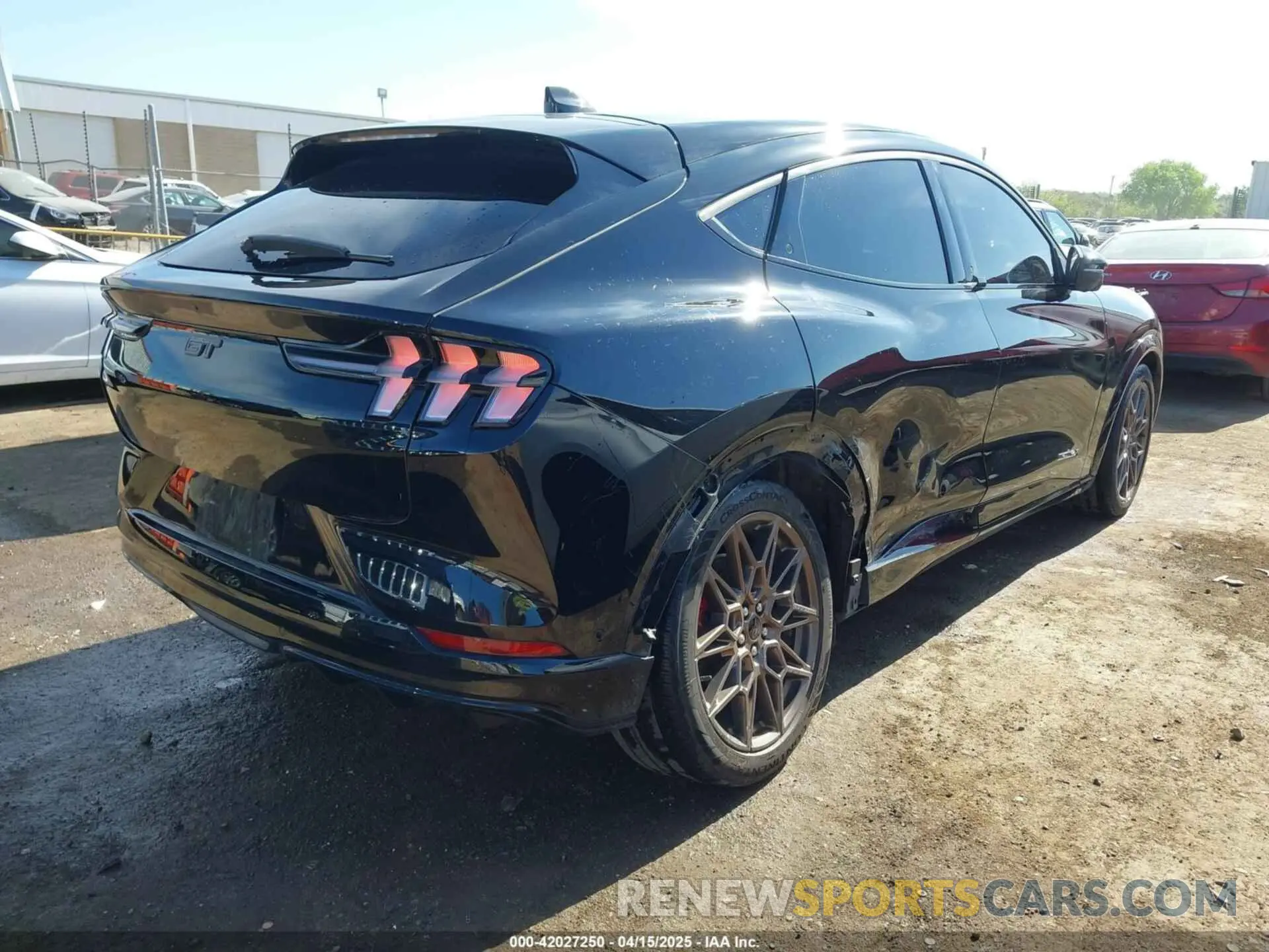 4 fotografías del automóvil dañado 3FMTK4SX5RMA34272 FORD MUSTANG MACH-E 2024