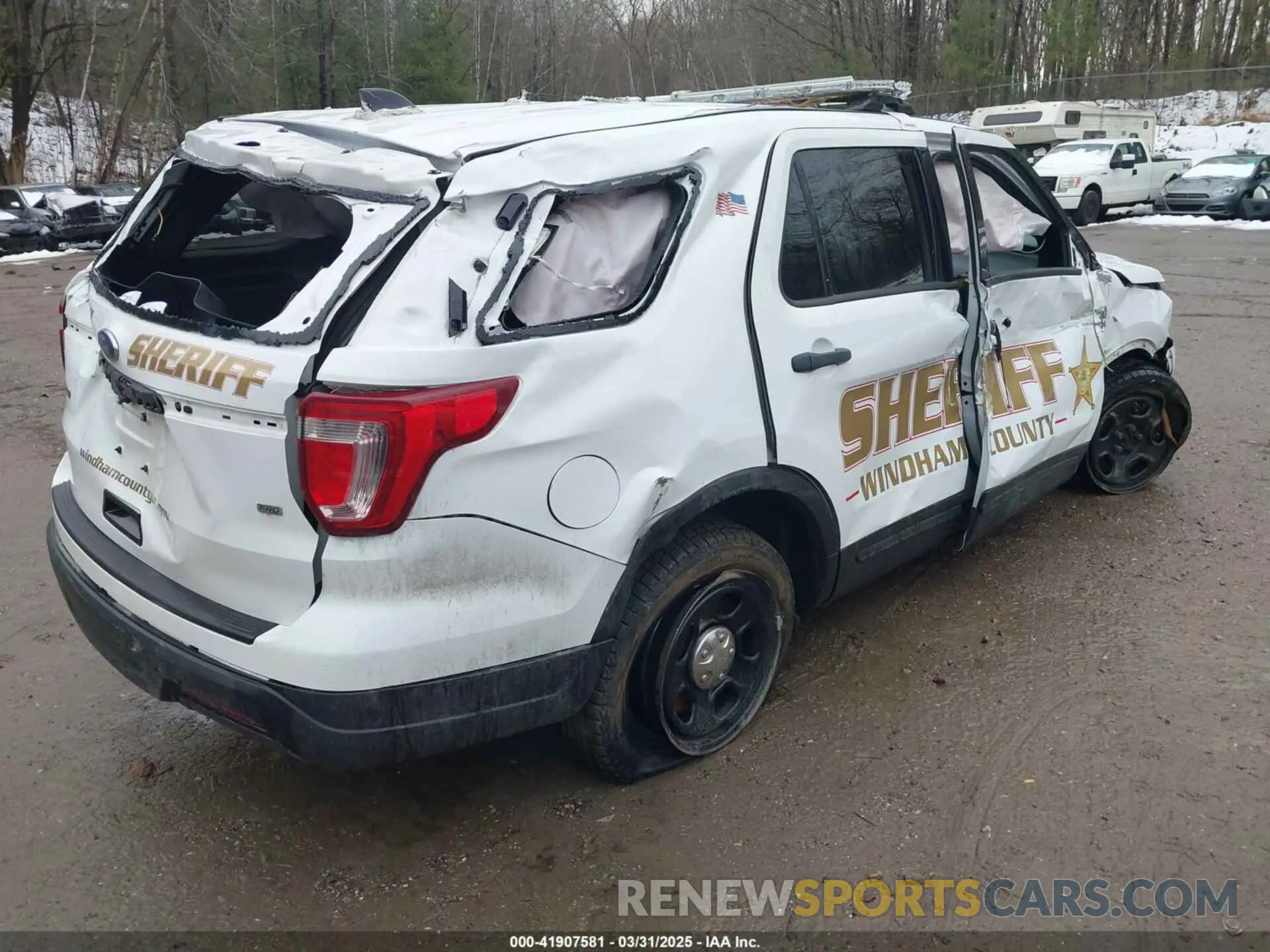4 fotografías del automóvil dañado 1FM5K8AR3KGA30854 FORD POLICE INTERCEPTOR 2019