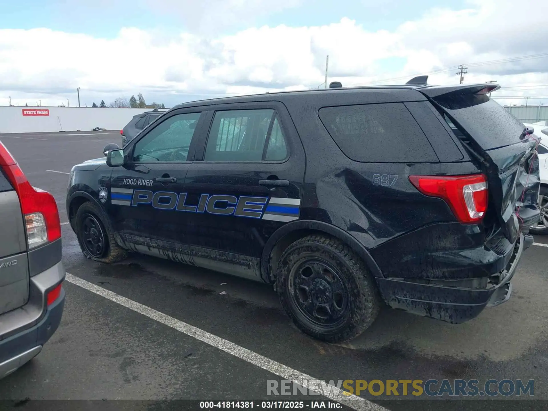 14 fotografías del automóvil dañado 1FM5K8AR4KGA20043 FORD POLICE INTERCEPTOR 2019