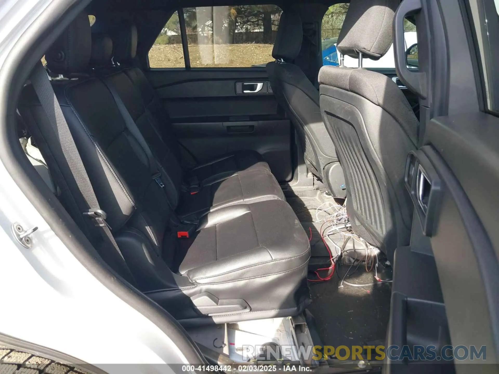 8 fotografías del automóvil dañado 1FM5K8AW1LGA55582 FORD POLICE INTERCEPTOR 2020