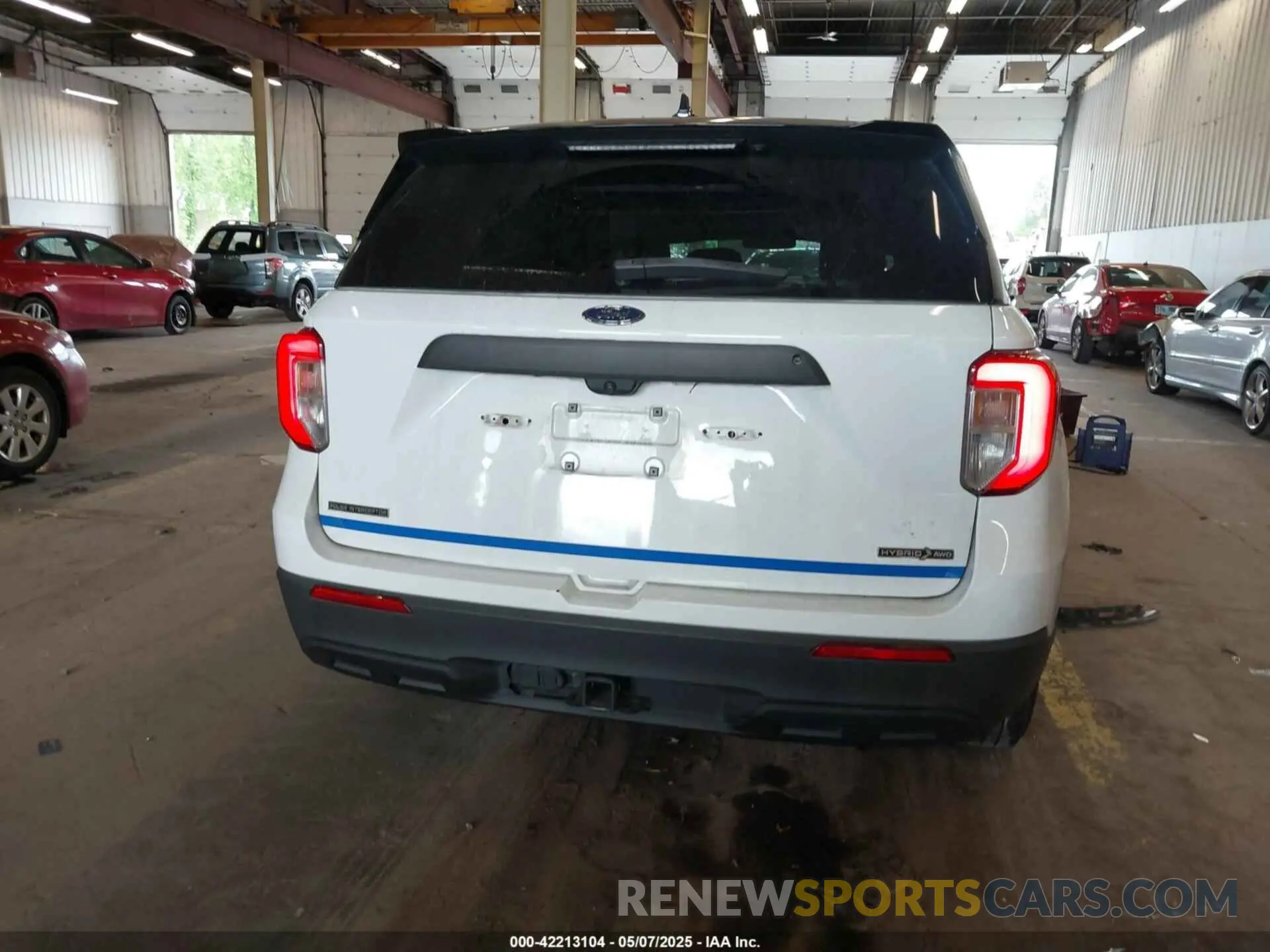 17 fotografías del automóvil dañado 1FM5K8AWXLGA84448 FORD POLICE INTERCEPTOR 2020