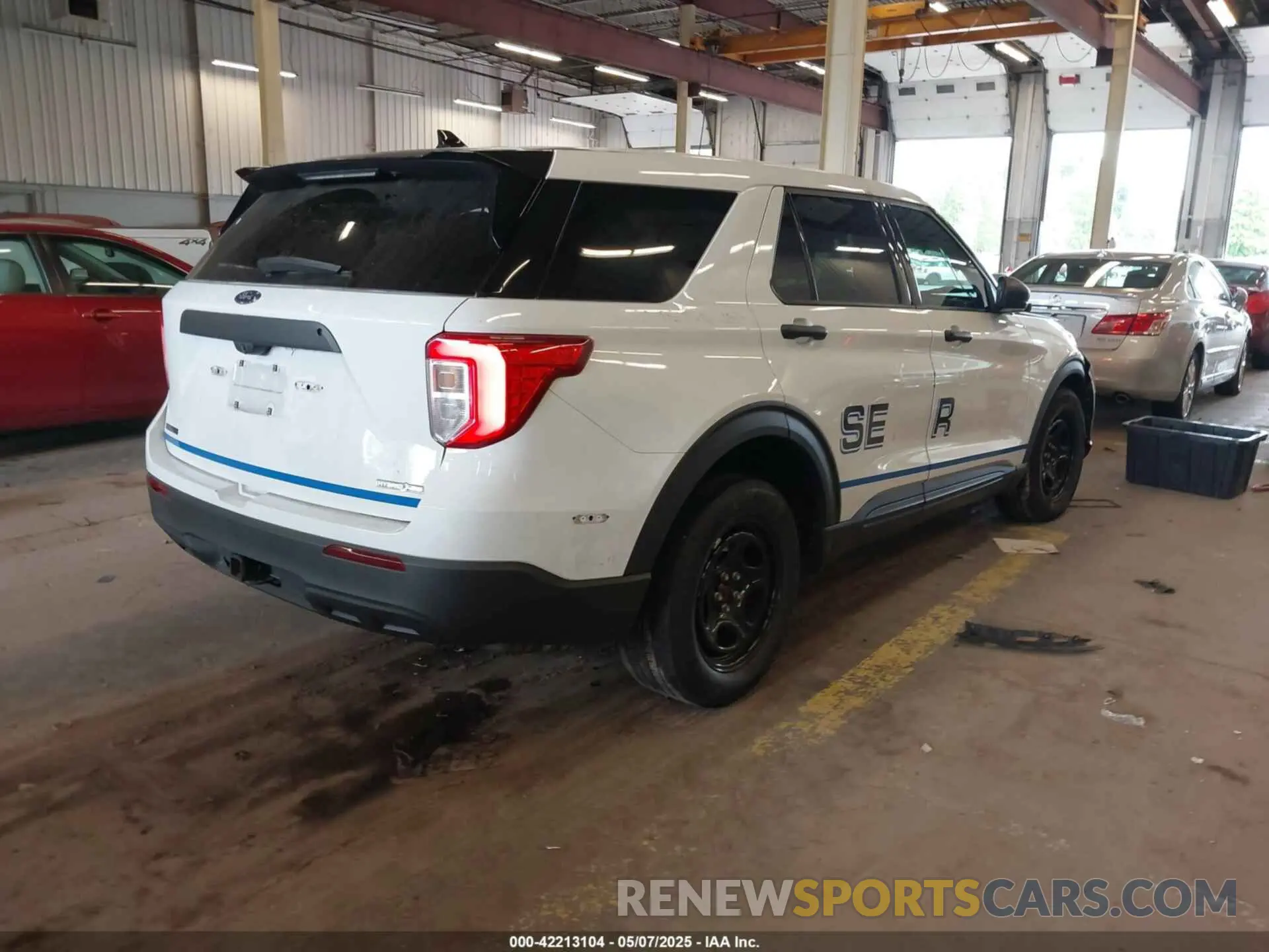 4 fotografías del automóvil dañado 1FM5K8AWXLGA84448 FORD POLICE INTERCEPTOR 2020