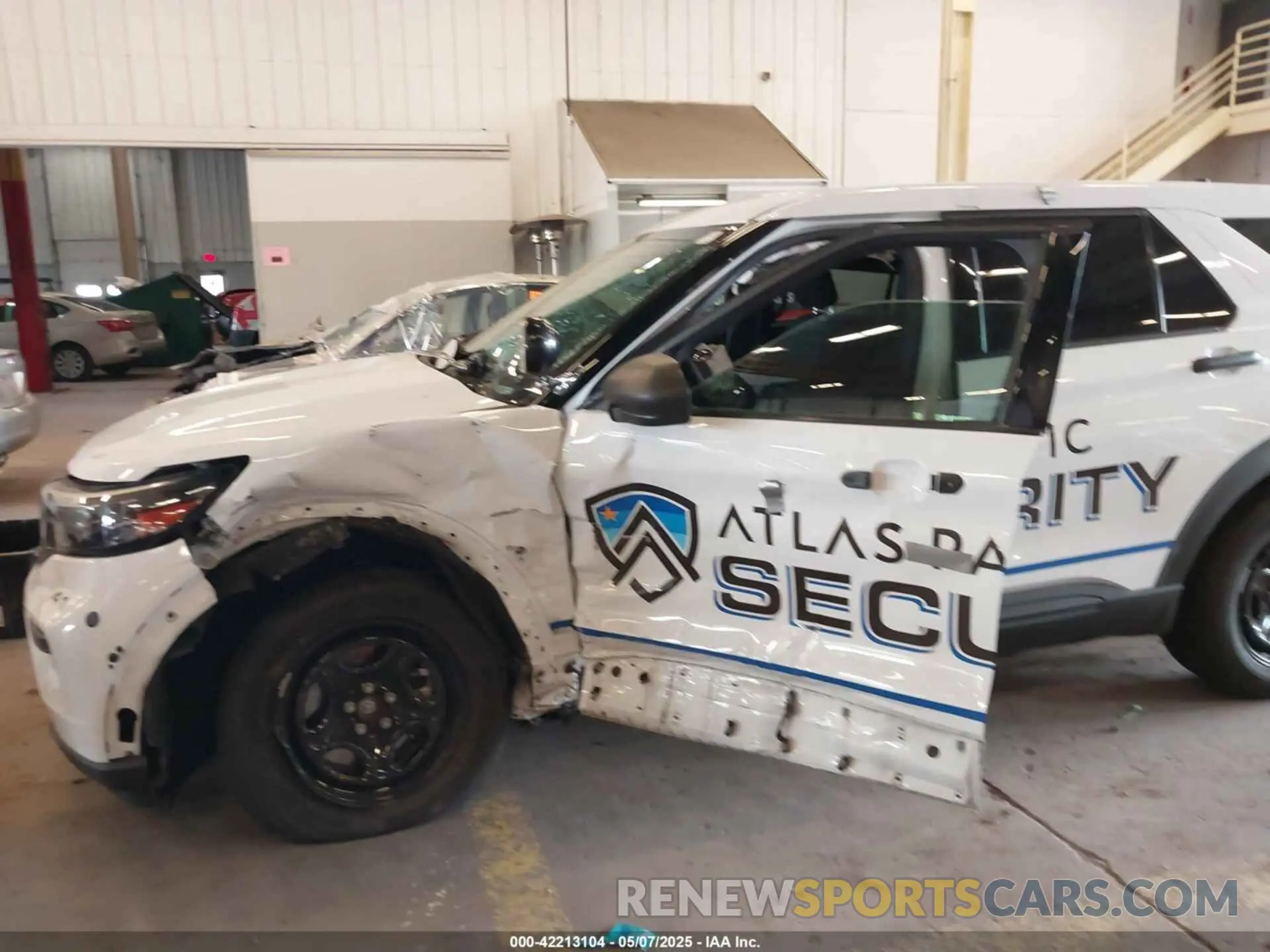6 fotografías del automóvil dañado 1FM5K8AWXLGA84448 FORD POLICE INTERCEPTOR 2020