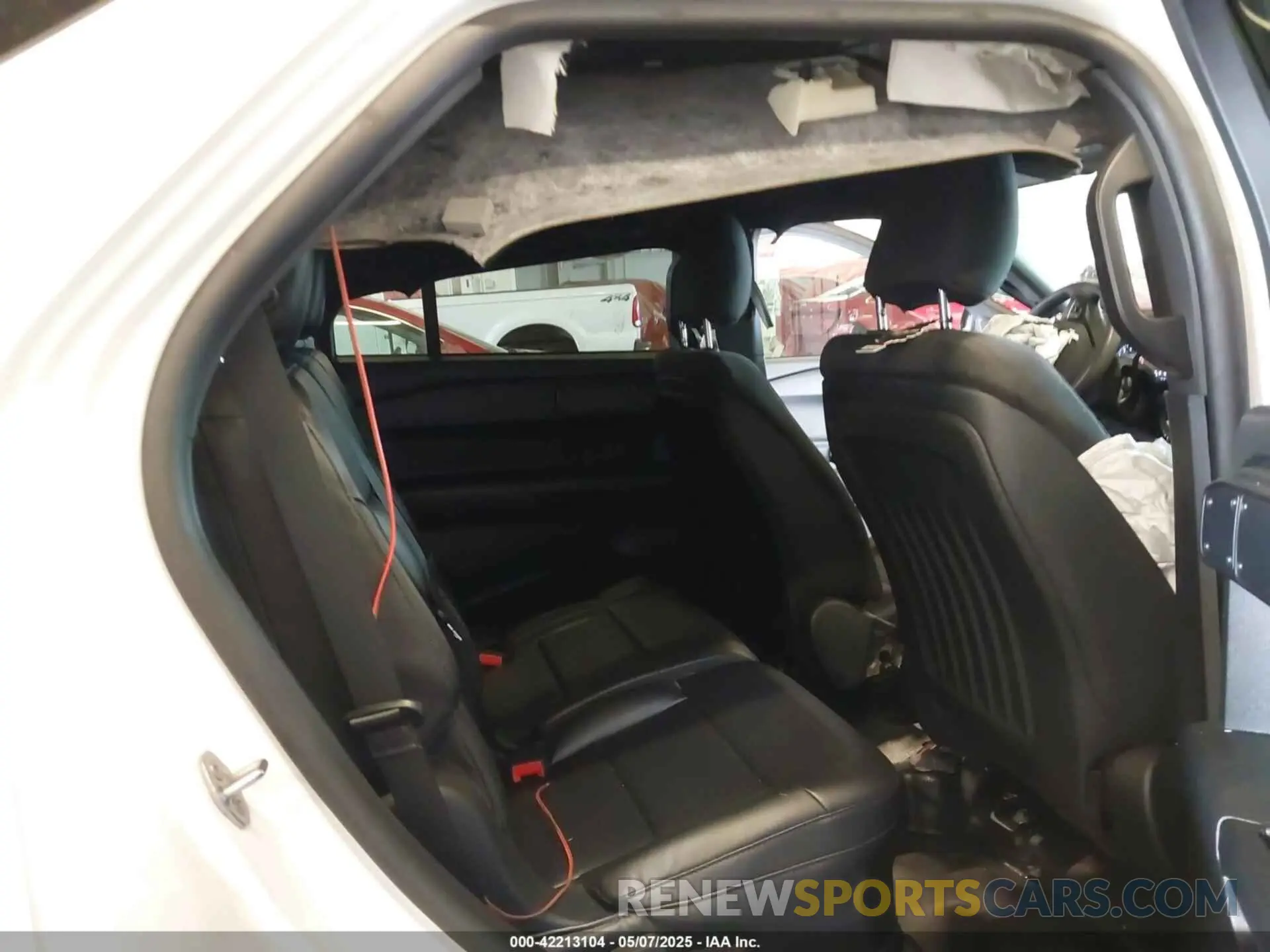 8 fotografías del automóvil dañado 1FM5K8AWXLGA84448 FORD POLICE INTERCEPTOR 2020