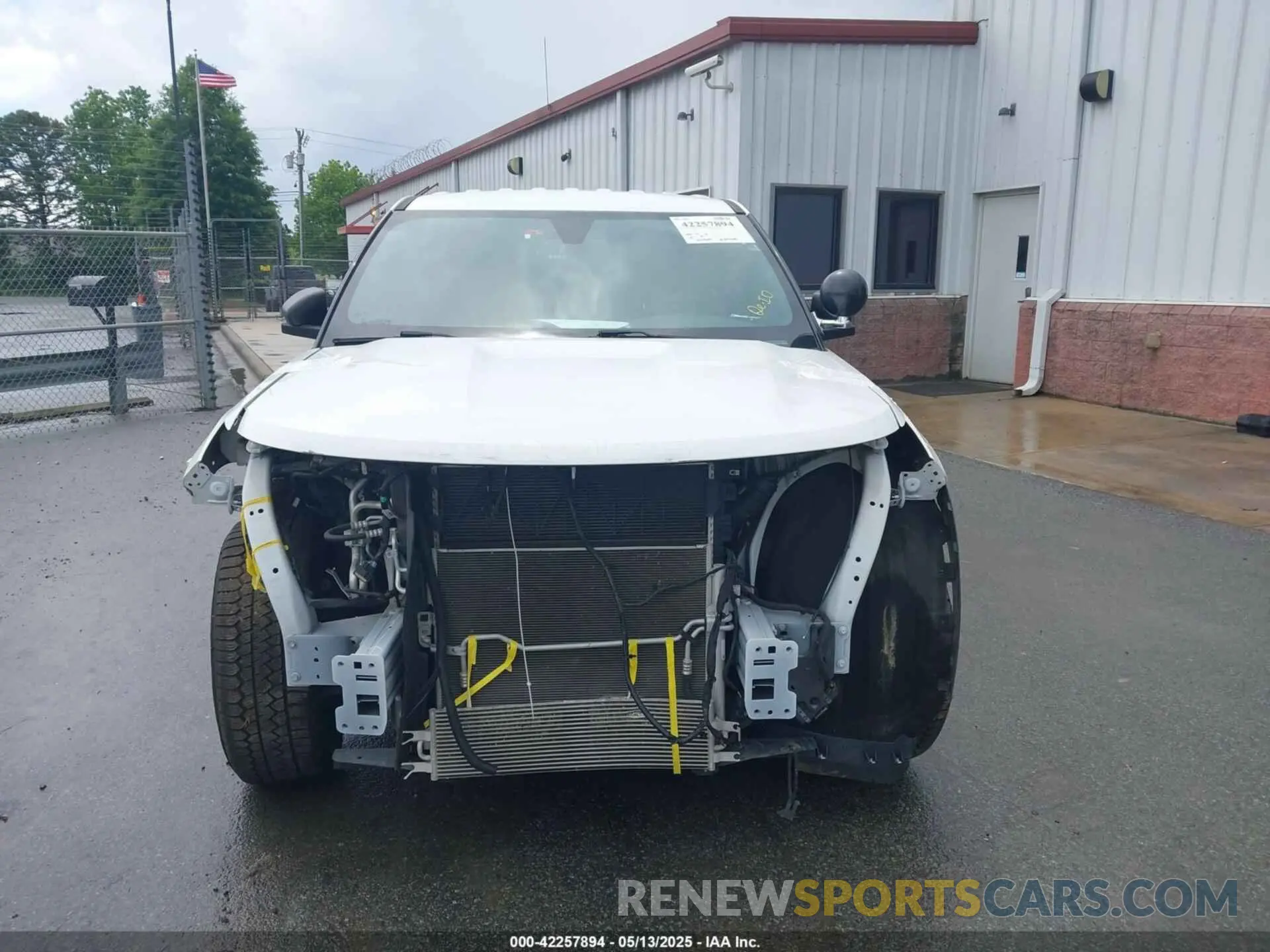 12 fotografías del automóvil dañado 1FM5K8AB4MGC31524 FORD POLICE INTERCEPTOR 2021