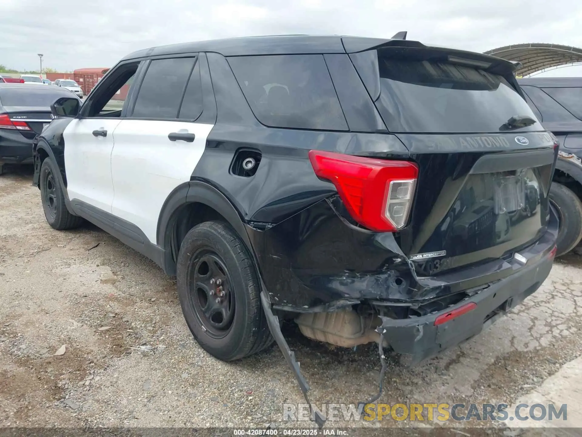 3 fotografías del automóvil dañado 1FM5K8ABXMGA46944 FORD POLICE INTERCEPTOR 2021