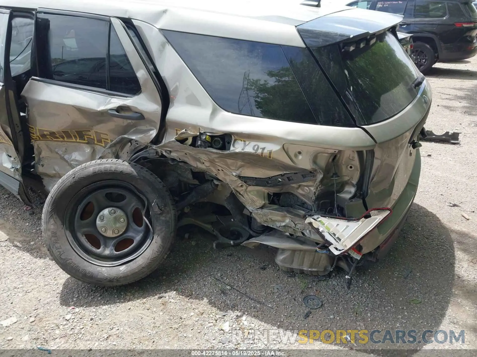 6 fotografías del automóvil dañado 1FM5K8AB7NGB33346 FORD POLICE INTERCEPTOR 2022