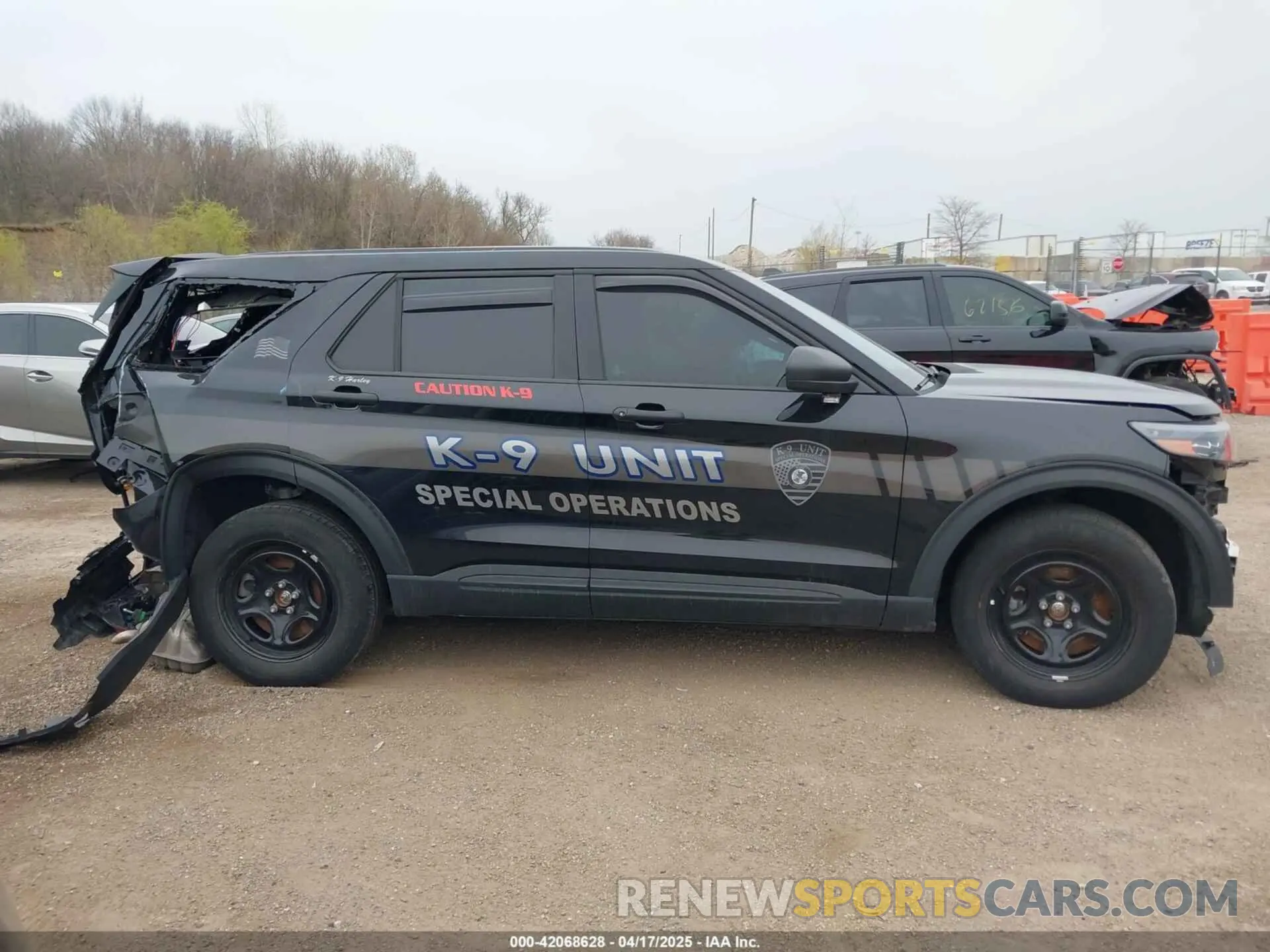13 fotografías del automóvil dañado 1FM5K8AB1PGA03761 FORD POLICE INTERCEPTOR 2023