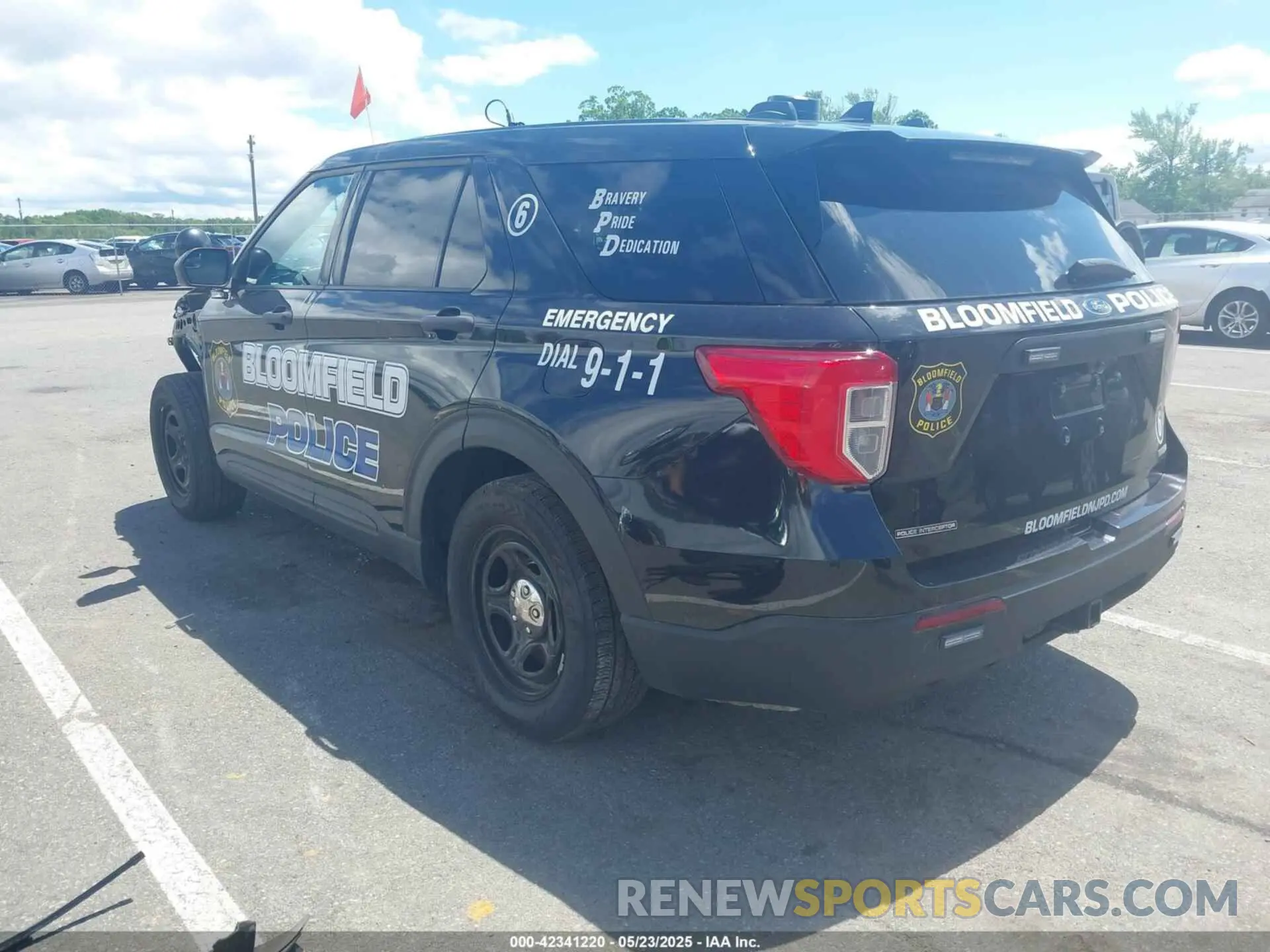 3 fotografías del automóvil dañado 1FM5K8AB1PGC18265 FORD POLICE INTERCEPTOR 2023