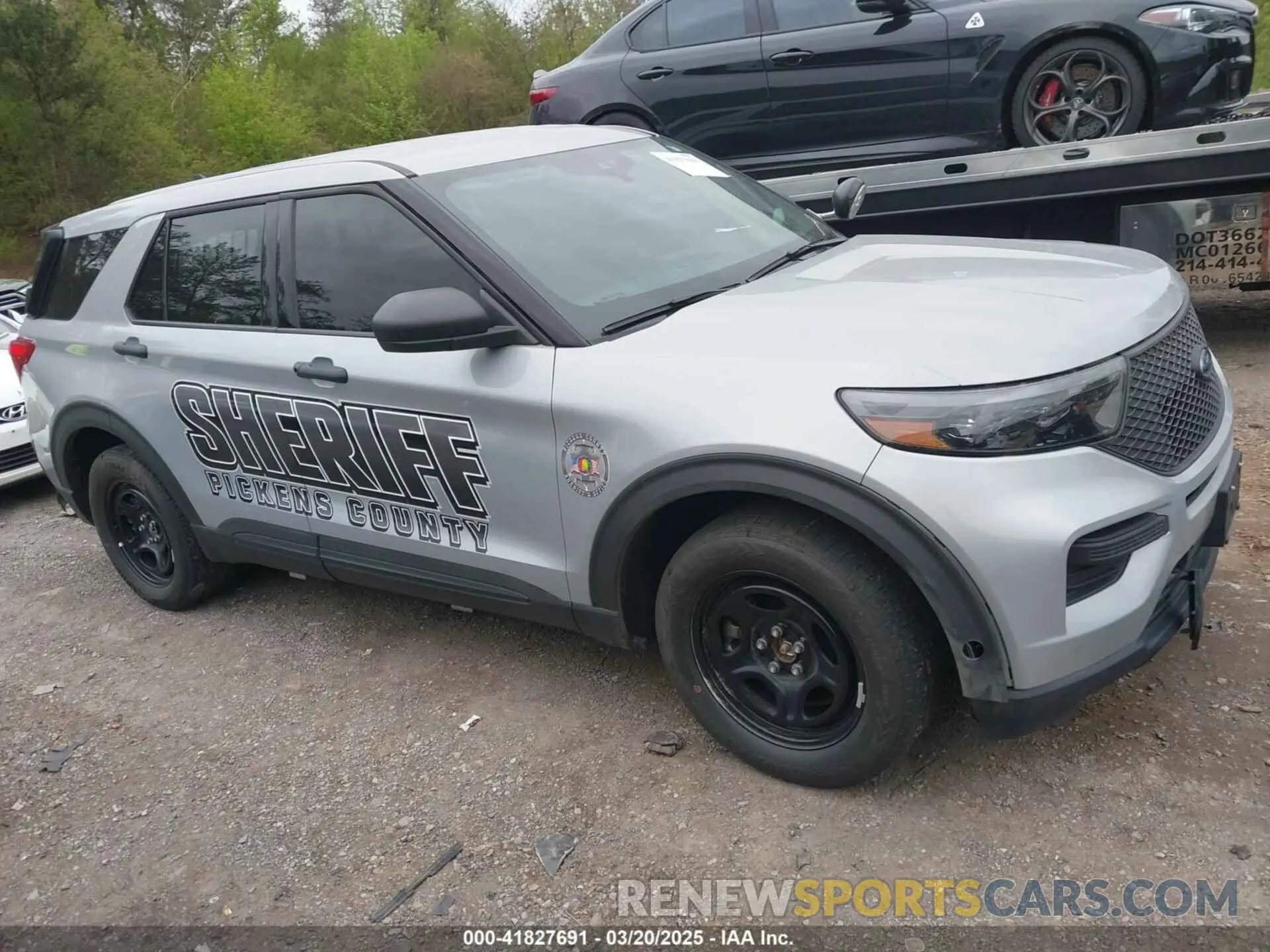 13 fotografías del automóvil dañado 1FM5K8AB2PGA36574 FORD POLICE INTERCEPTOR 2023