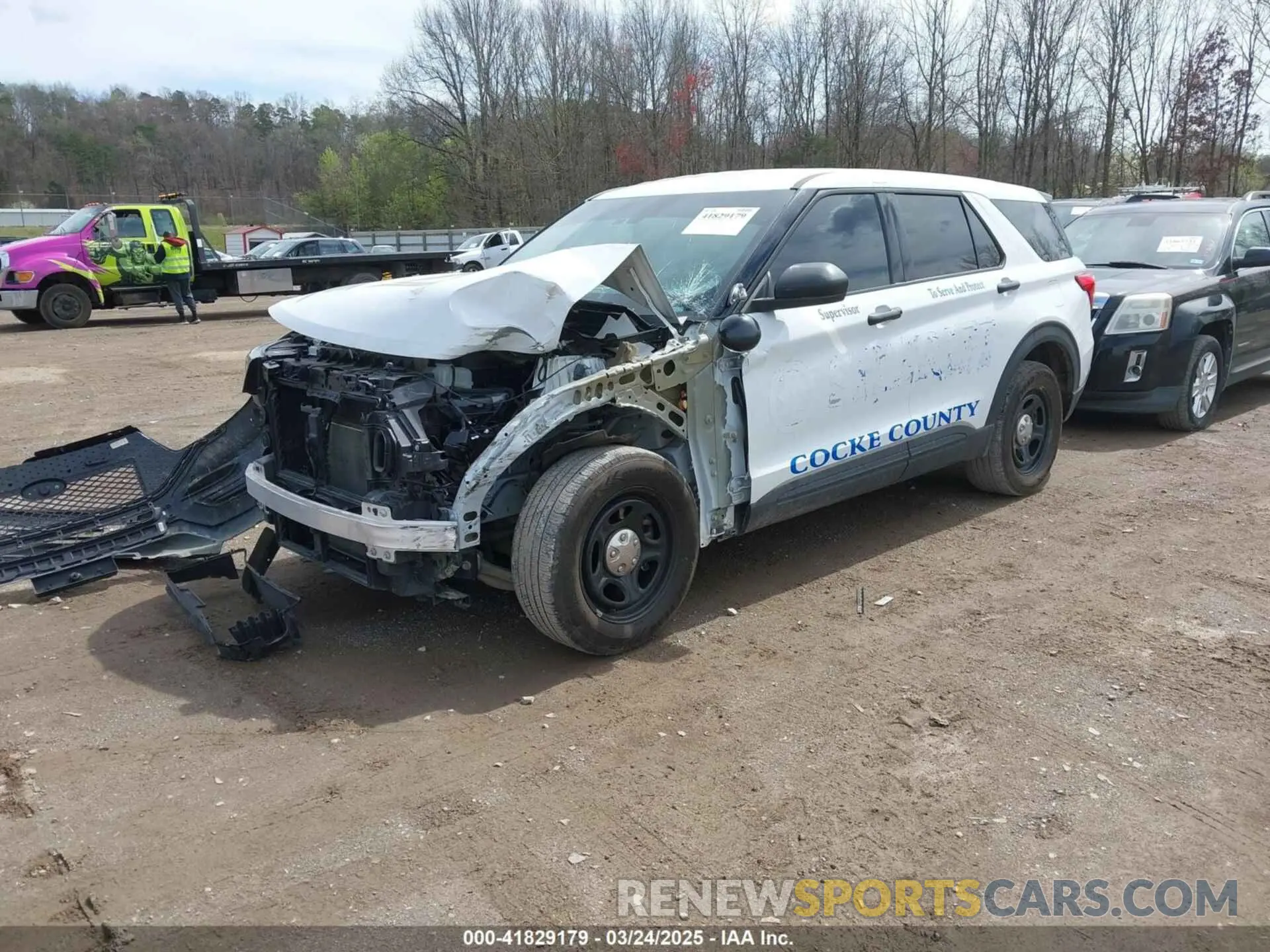 2 fotografías del automóvil dañado 1FM5K8AB3PGA62908 FORD POLICE INTERCEPTOR 2023