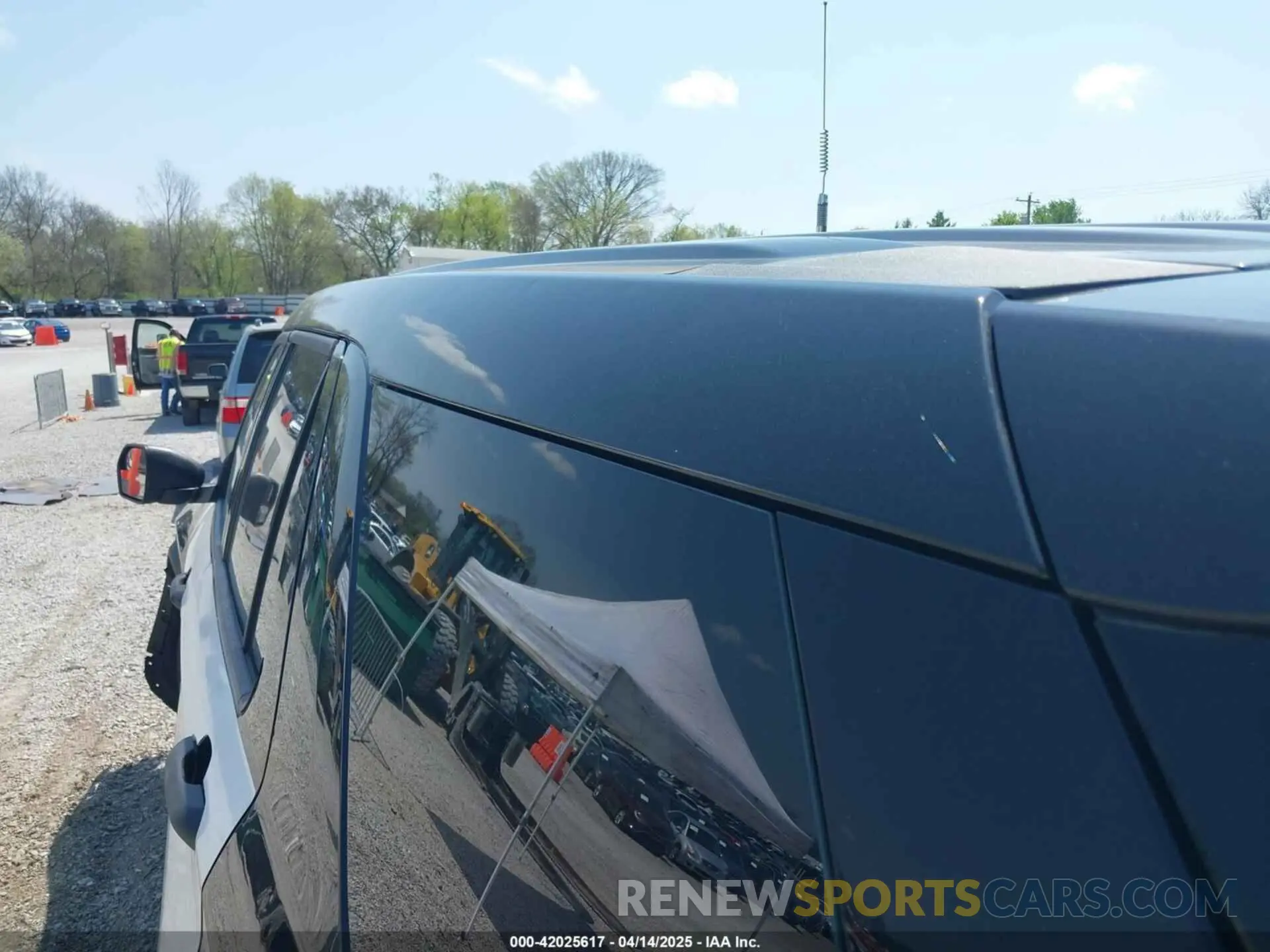 20 fotografías del automóvil dañado 1FM5K8AB3PGB15431 FORD POLICE INTERCEPTOR 2023