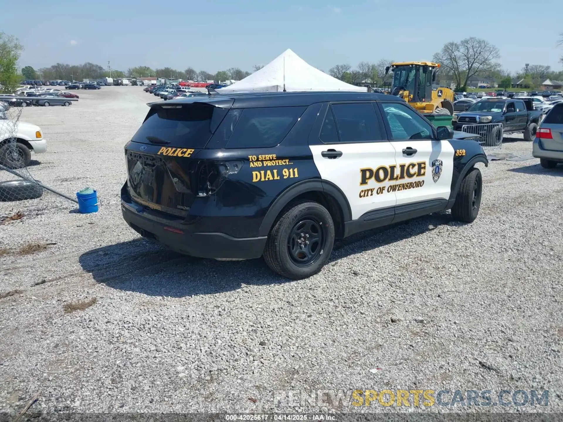 4 fotografías del automóvil dañado 1FM5K8AB3PGB15431 FORD POLICE INTERCEPTOR 2023