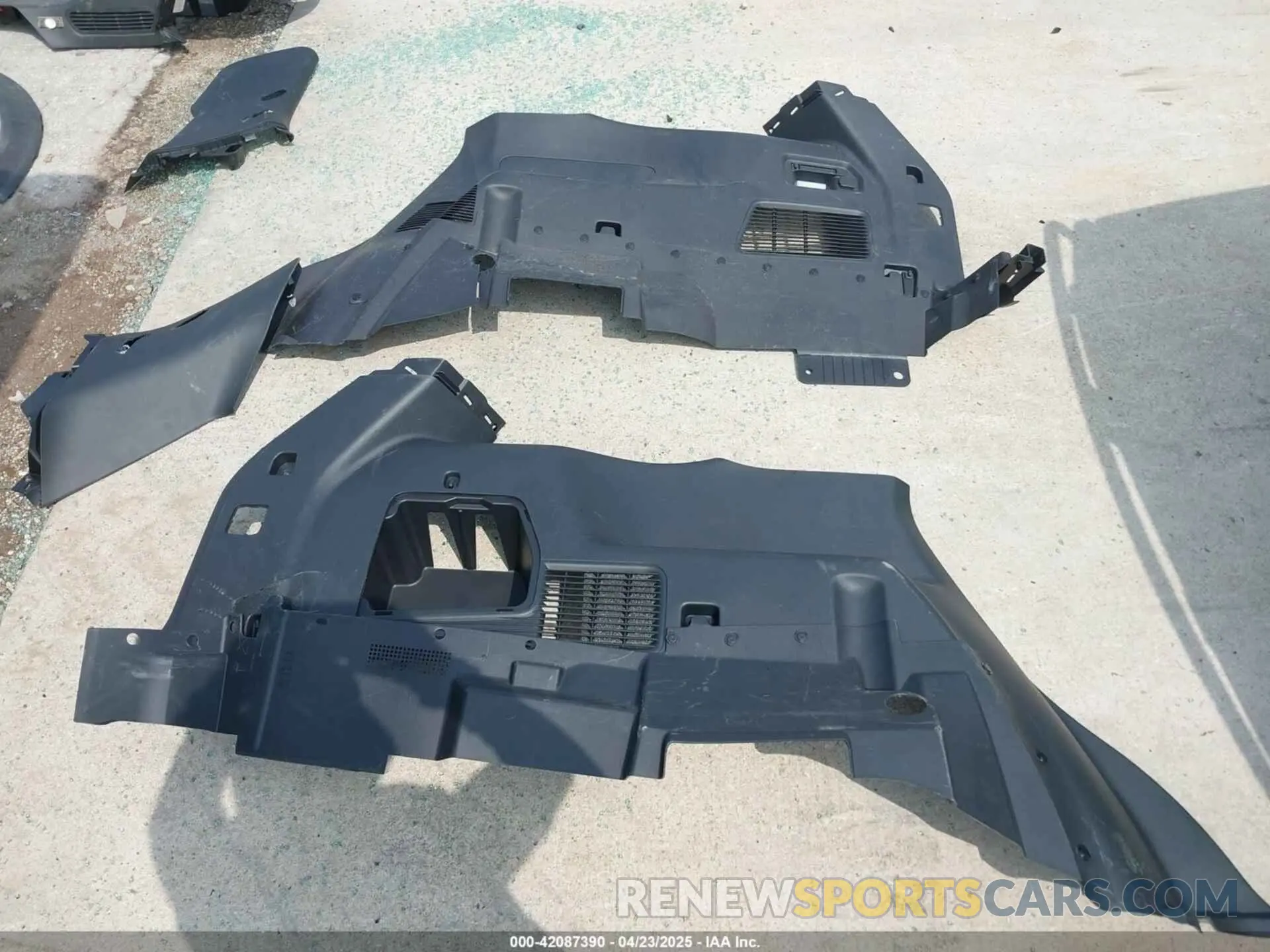 11 fotografías del automóvil dañado 1FM5K8AB5PGC00433 FORD POLICE INTERCEPTOR 2023