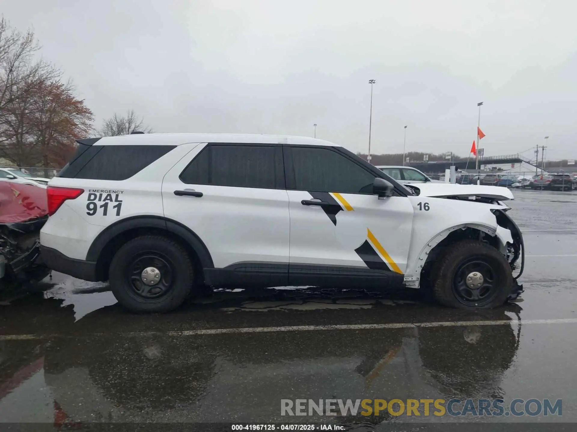 13 fotografías del automóvil dañado 1FM5K8AB8PGB74278 FORD POLICE INTERCEPTOR 2023