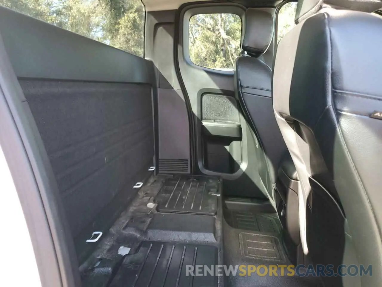 11 fotografías del automóvil dañado 1FTER1EH2KLA95050 FORD RANGER 2019
