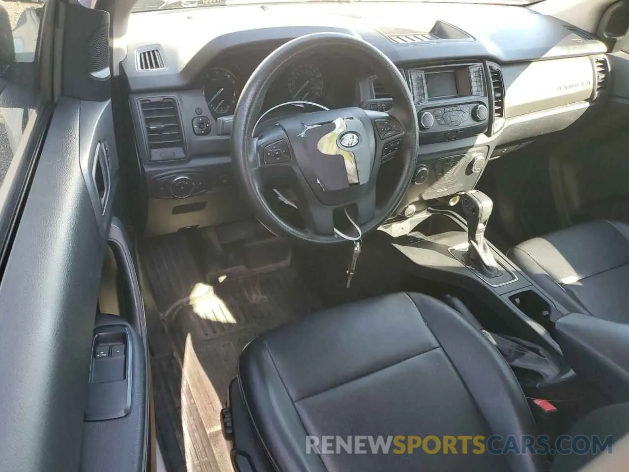 8 fotografías del automóvil dañado 1FTER1EH2KLA95050 FORD RANGER 2019