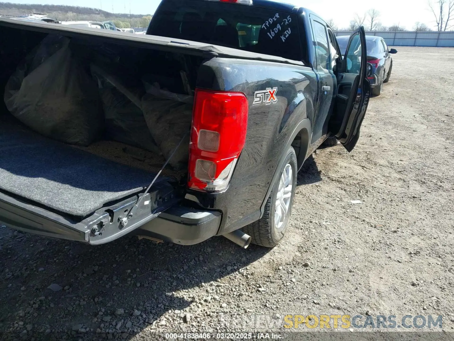 4 fotografías del automóvil dañado 1FTER4EH9KLA47482 FORD RANGER 2019