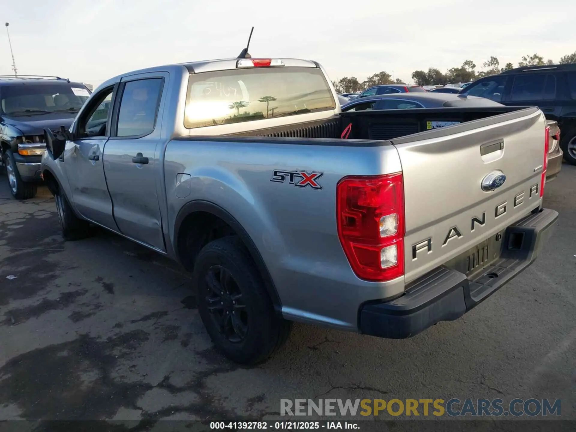 3 fotografías del automóvil dañado 1FTER4EH1LLA58719 FORD RANGER 2020