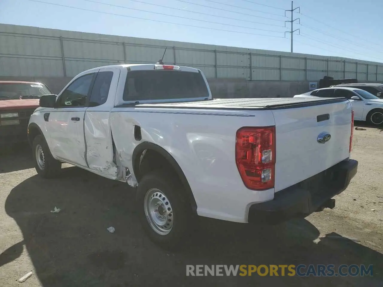 2 fotografías del automóvil dañado 1FTER1EH2MLD10008 FORD RANGER 2021