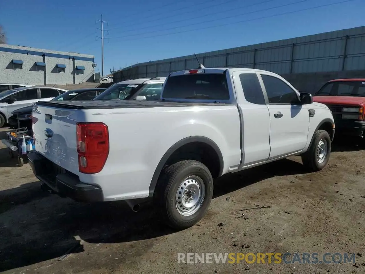 3 fotografías del automóvil dañado 1FTER1EH2MLD10008 FORD RANGER 2021