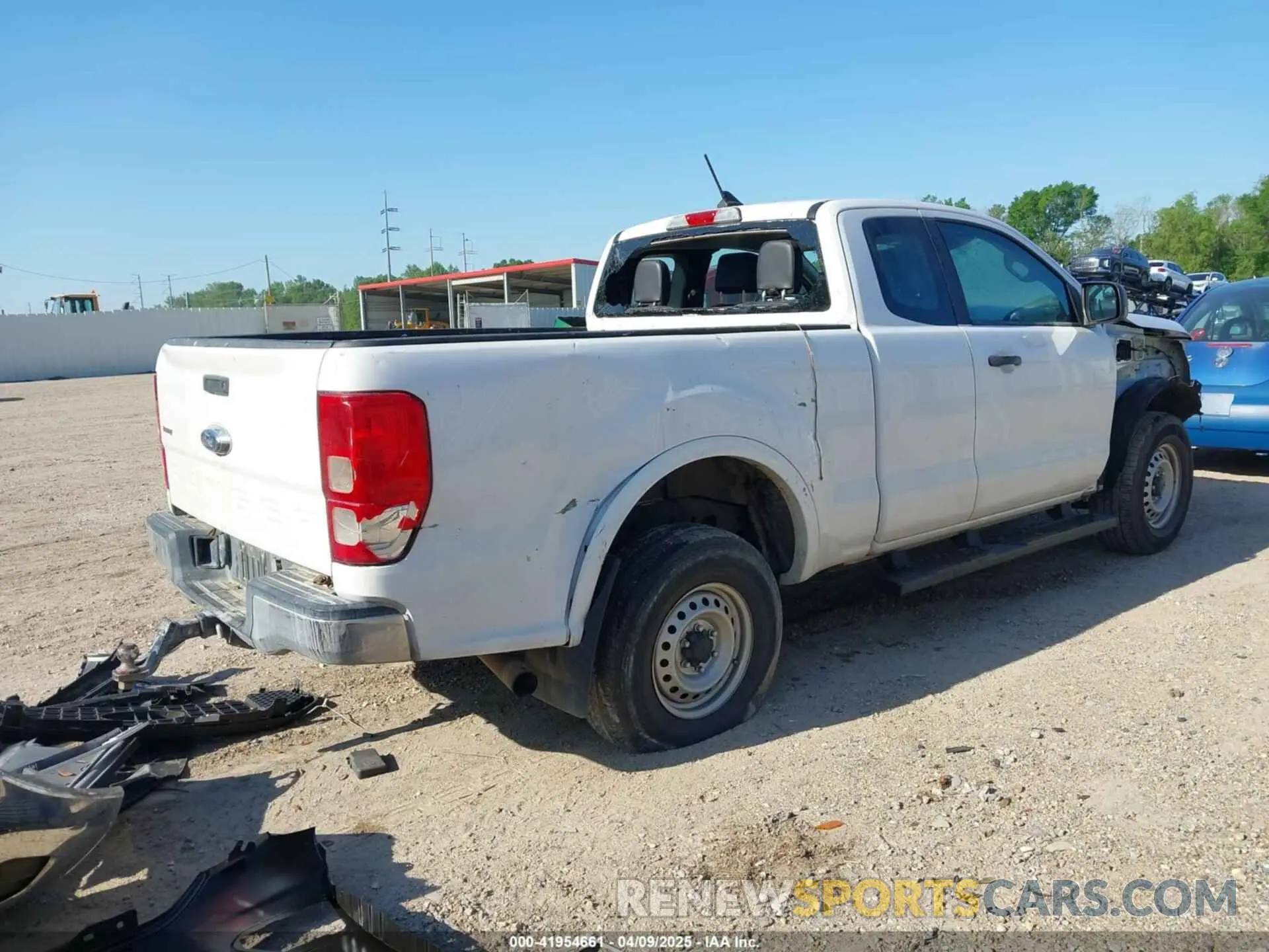 4 fotografías del automóvil dañado 1FTER1EH9MLD00849 FORD RANGER 2021