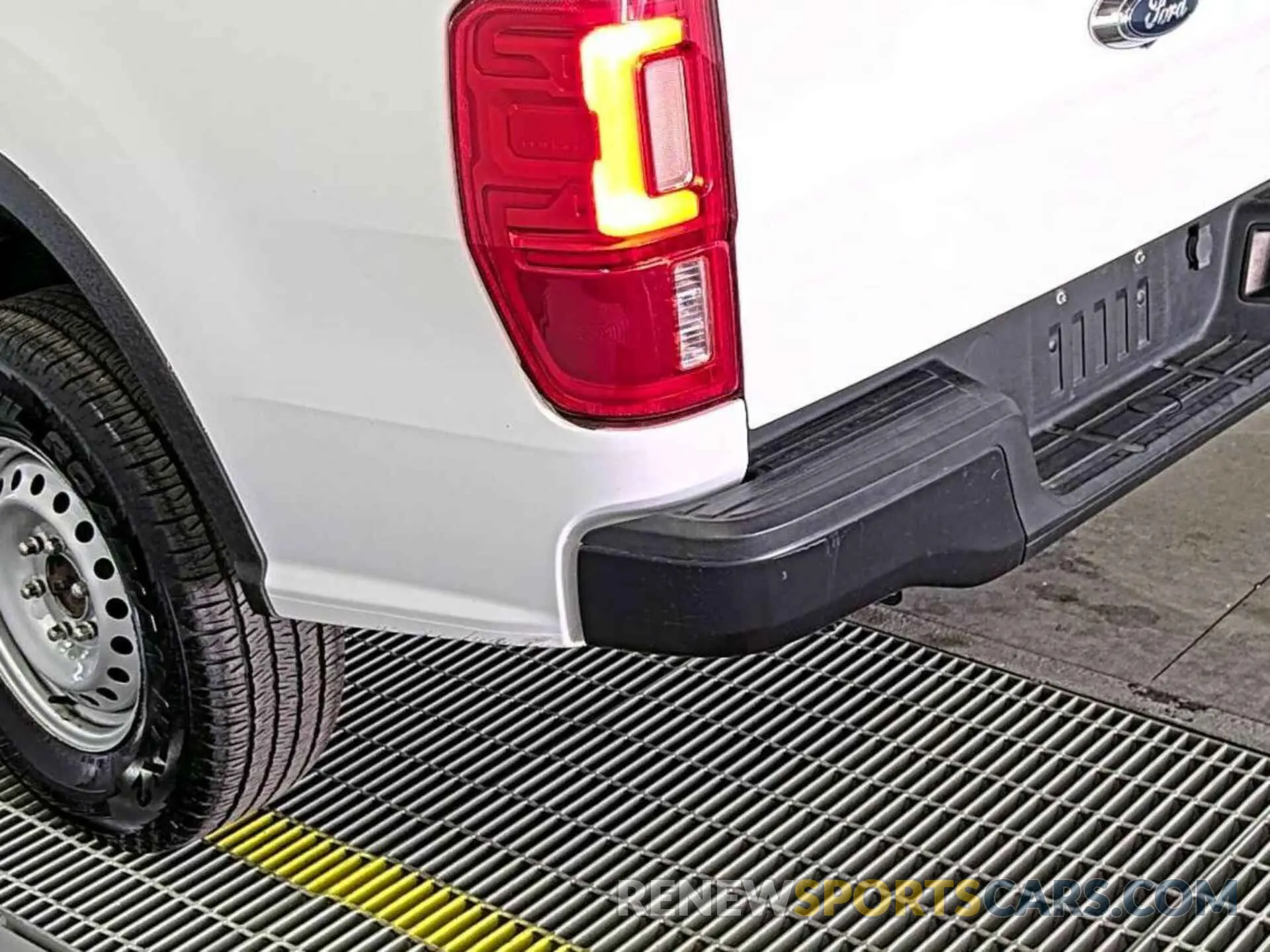 32 fotografías del automóvil dañado 1FTER4EH0MLD72959 FORD RANGER 2021