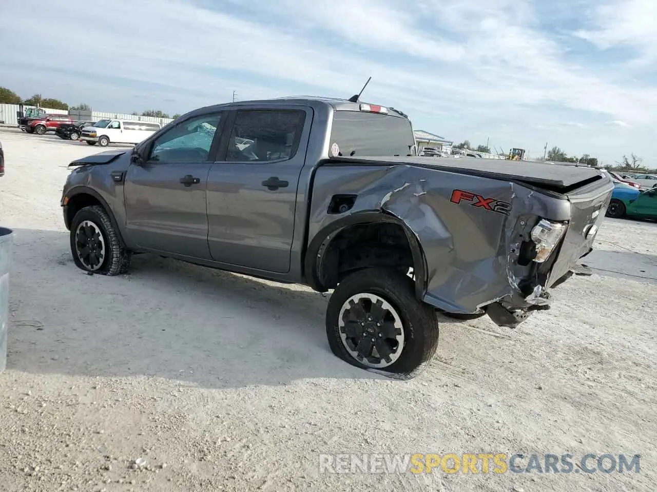 2 fotografías del automóvil dañado 1FTER4EH8MLD35979 FORD RANGER 2021