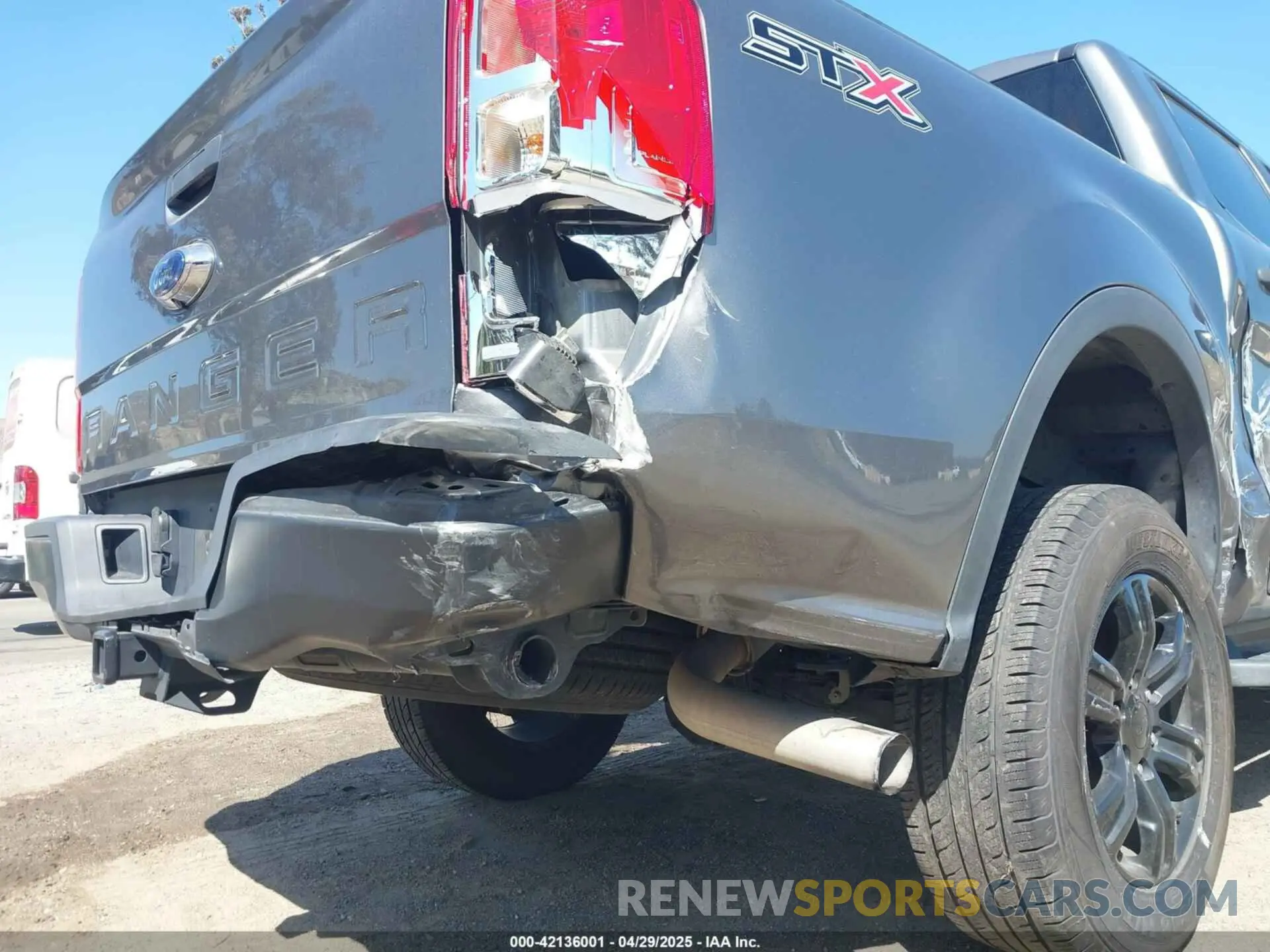 12 fotografías del automóvil dañado 1FTER4EH9NLD33725 FORD RANGER 2022