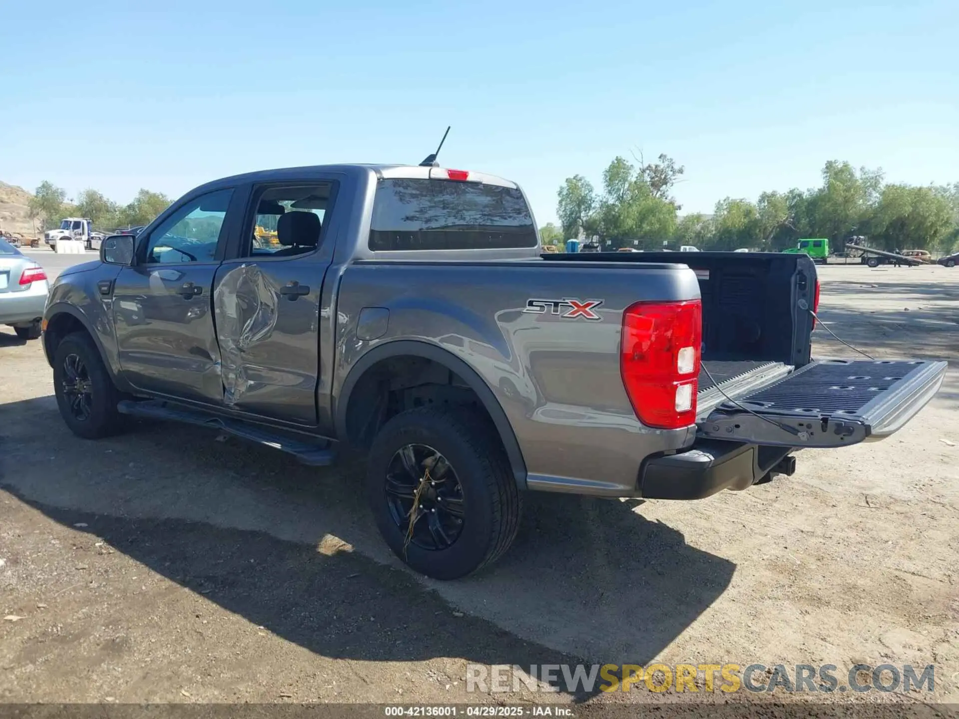 3 fotografías del automóvil dañado 1FTER4EH9NLD33725 FORD RANGER 2022