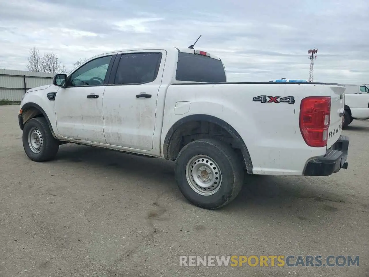 2 fotografías del automóvil dañado 1FTER4FHXNLD47065 FORD RANGER 2022