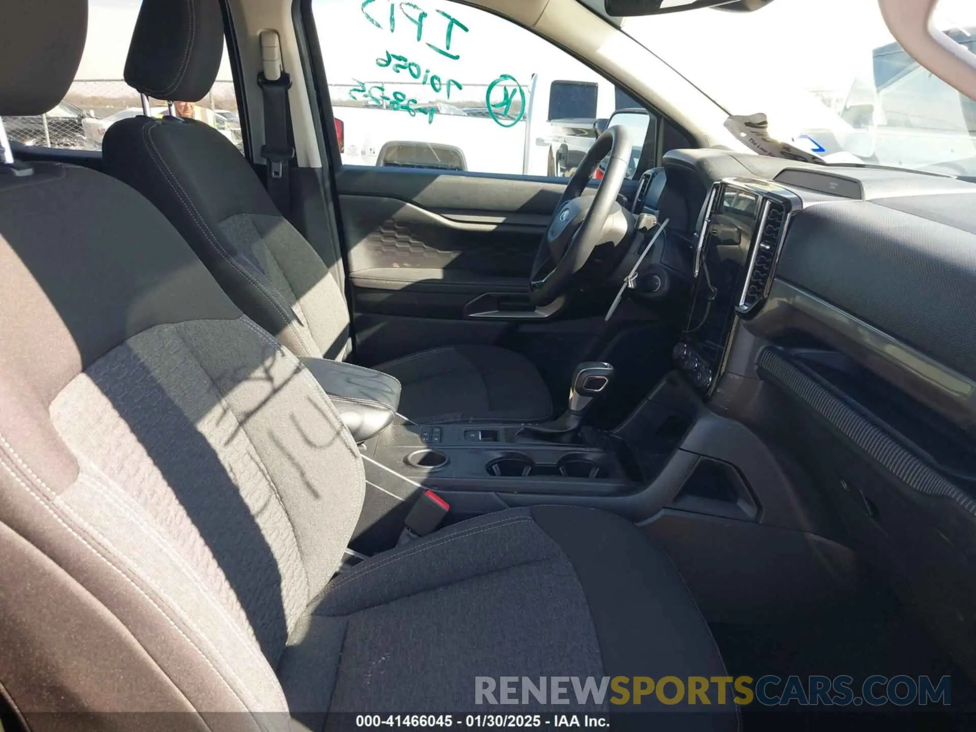 5 fotografías del automóvil dañado 1FTER4GH3RLE19969 FORD RANGER 2024