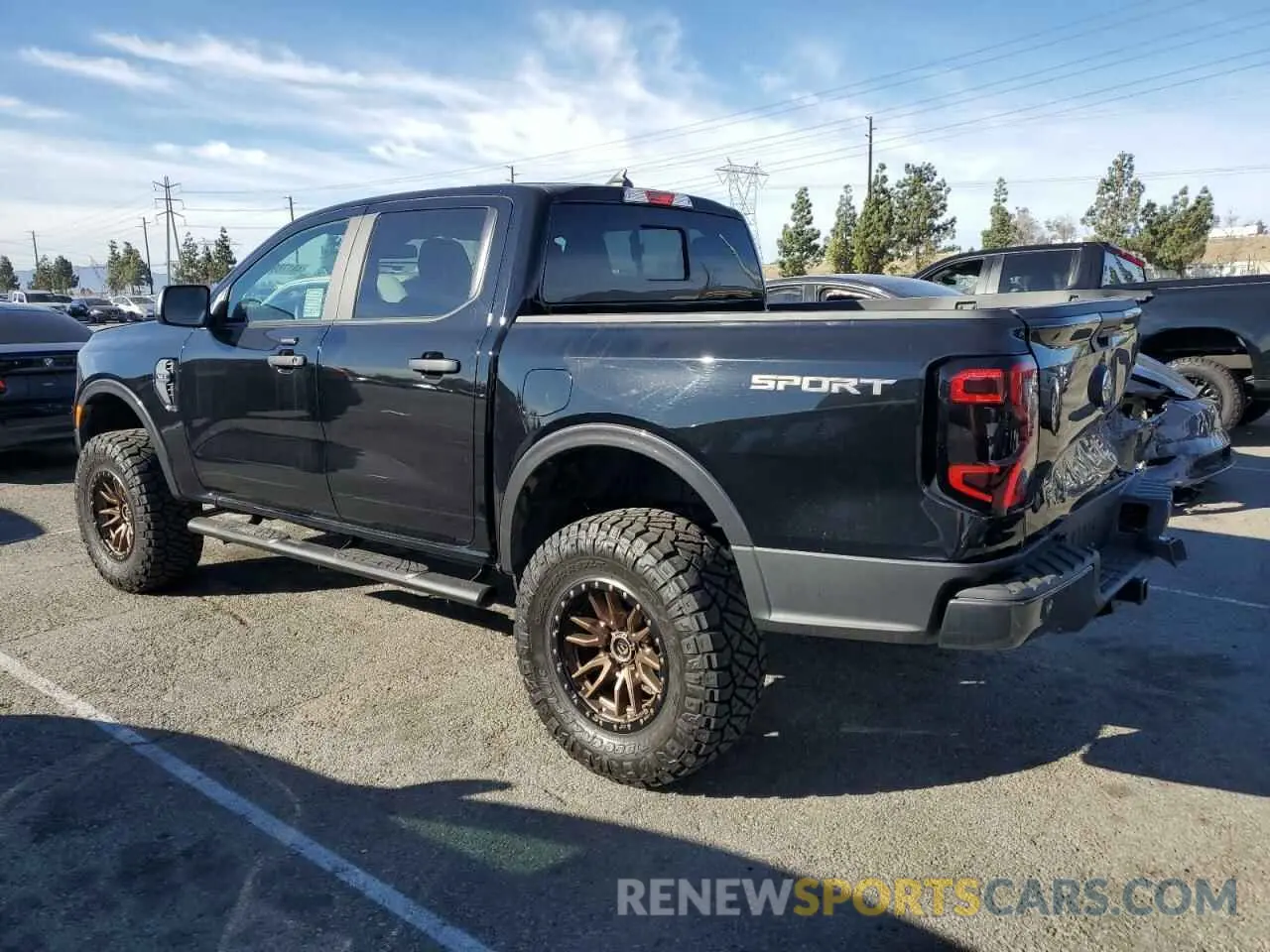 2 fotografías del automóvil dañado 1FTER4GH6RLE18508 FORD RANGER 2024