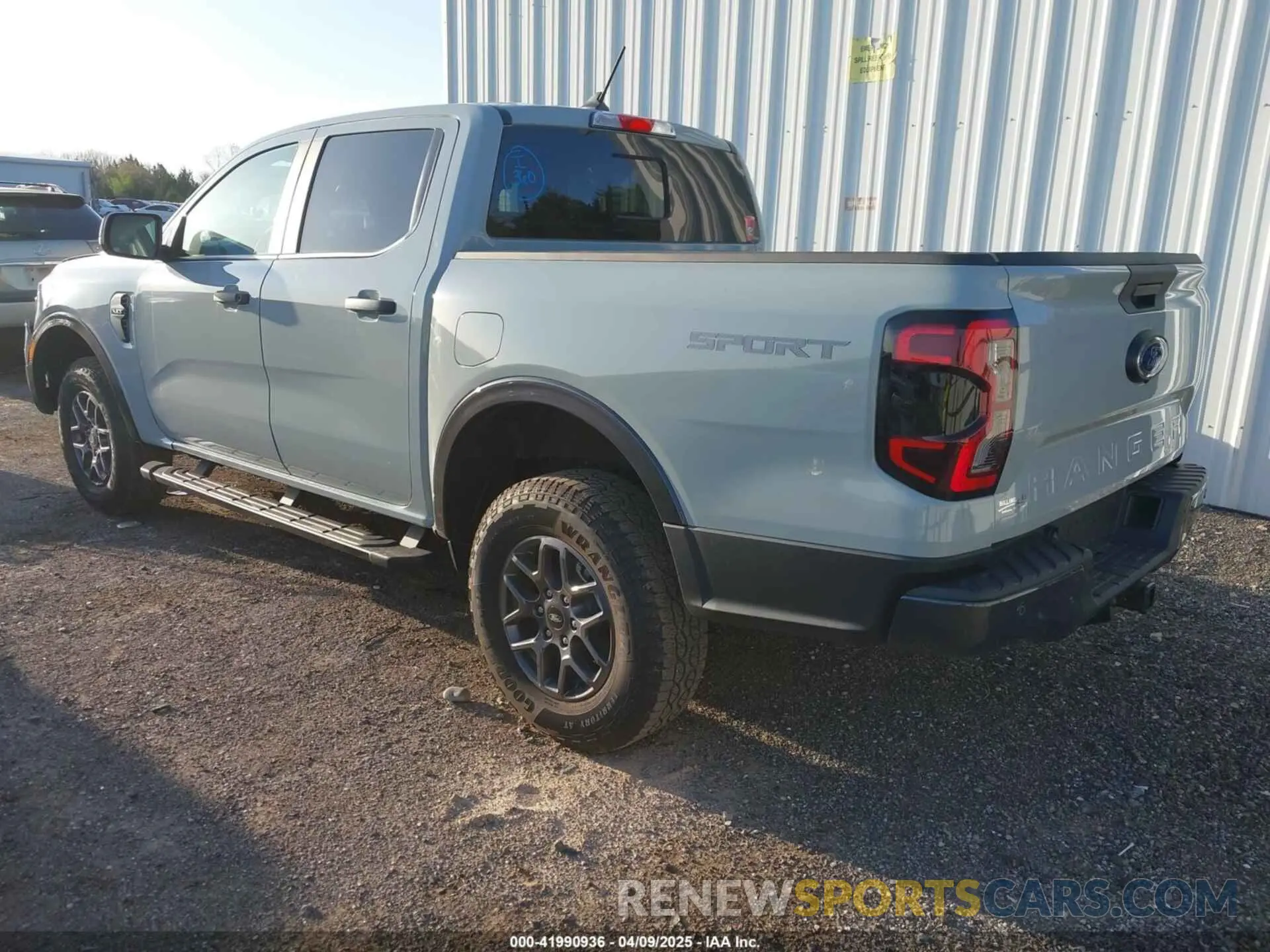 3 fotografías del automóvil dañado 1FTER4GHXRLE59319 FORD RANGER 2024