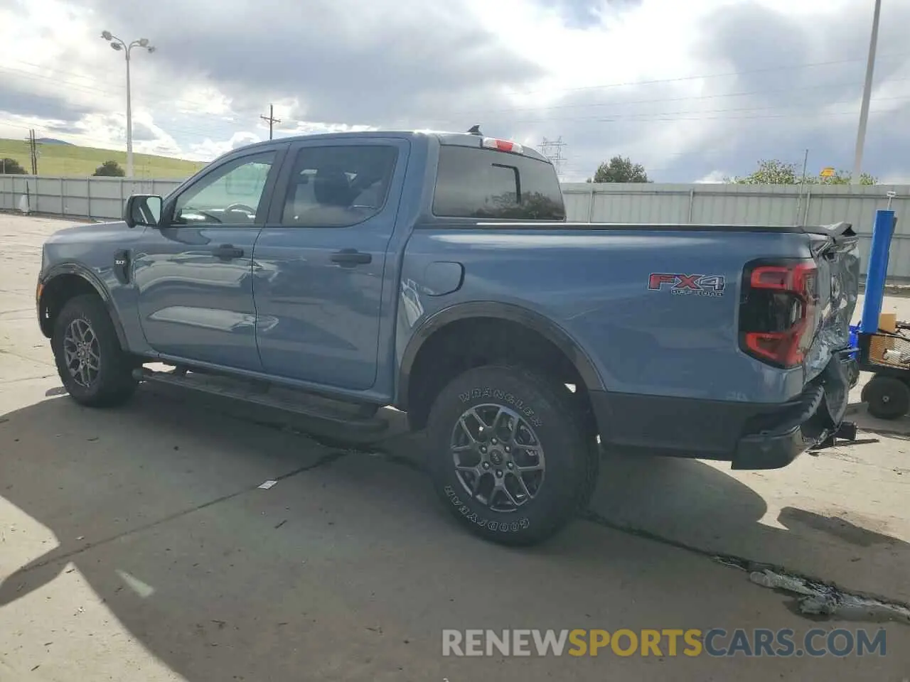 2 fotografías del automóvil dañado 1FTER4HP9RLE70429 FORD RANGER 2024