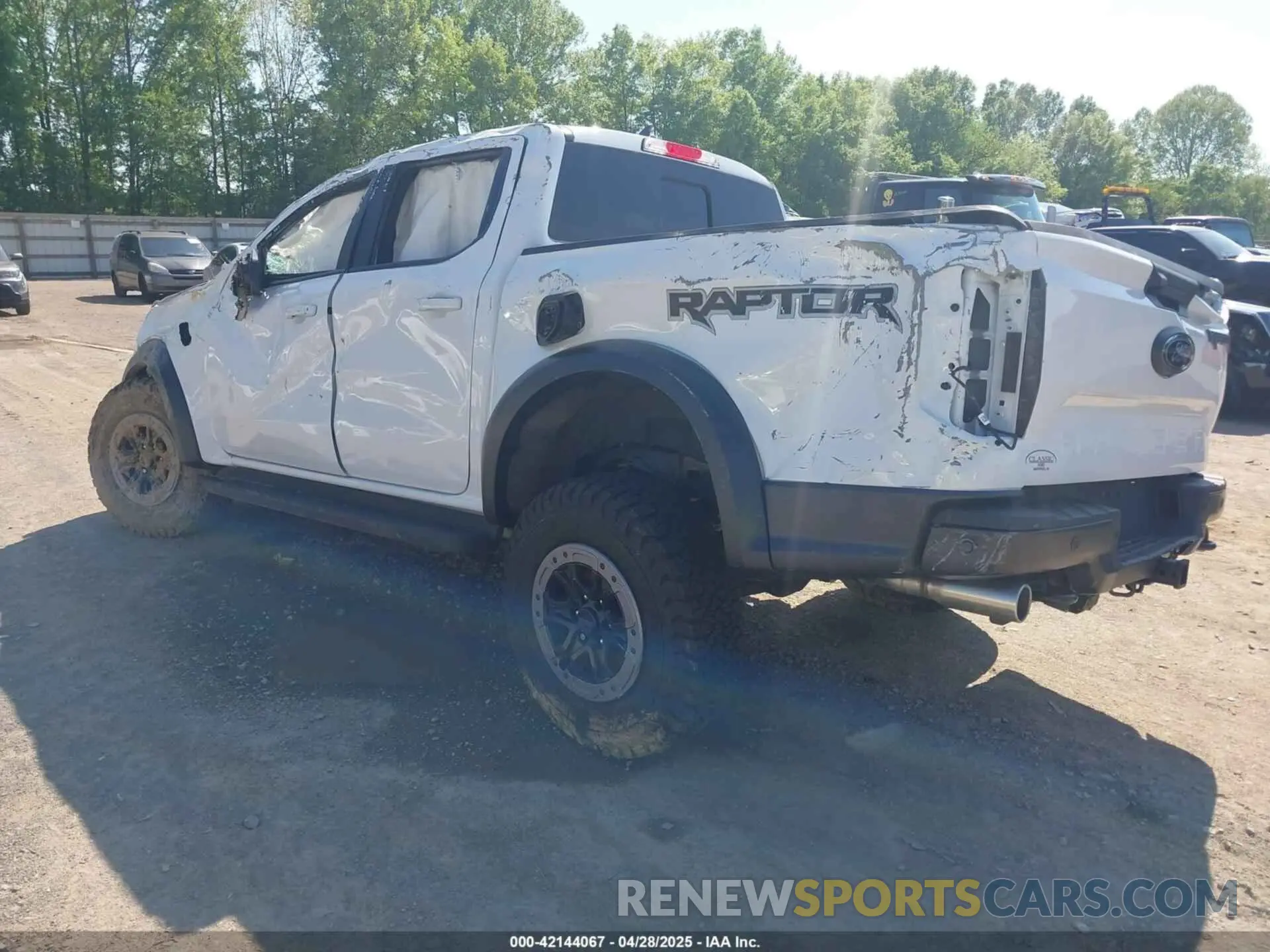 3 fotografías del automóvil dañado 1FTER4LR8RLE48320 FORD RANGER 2024