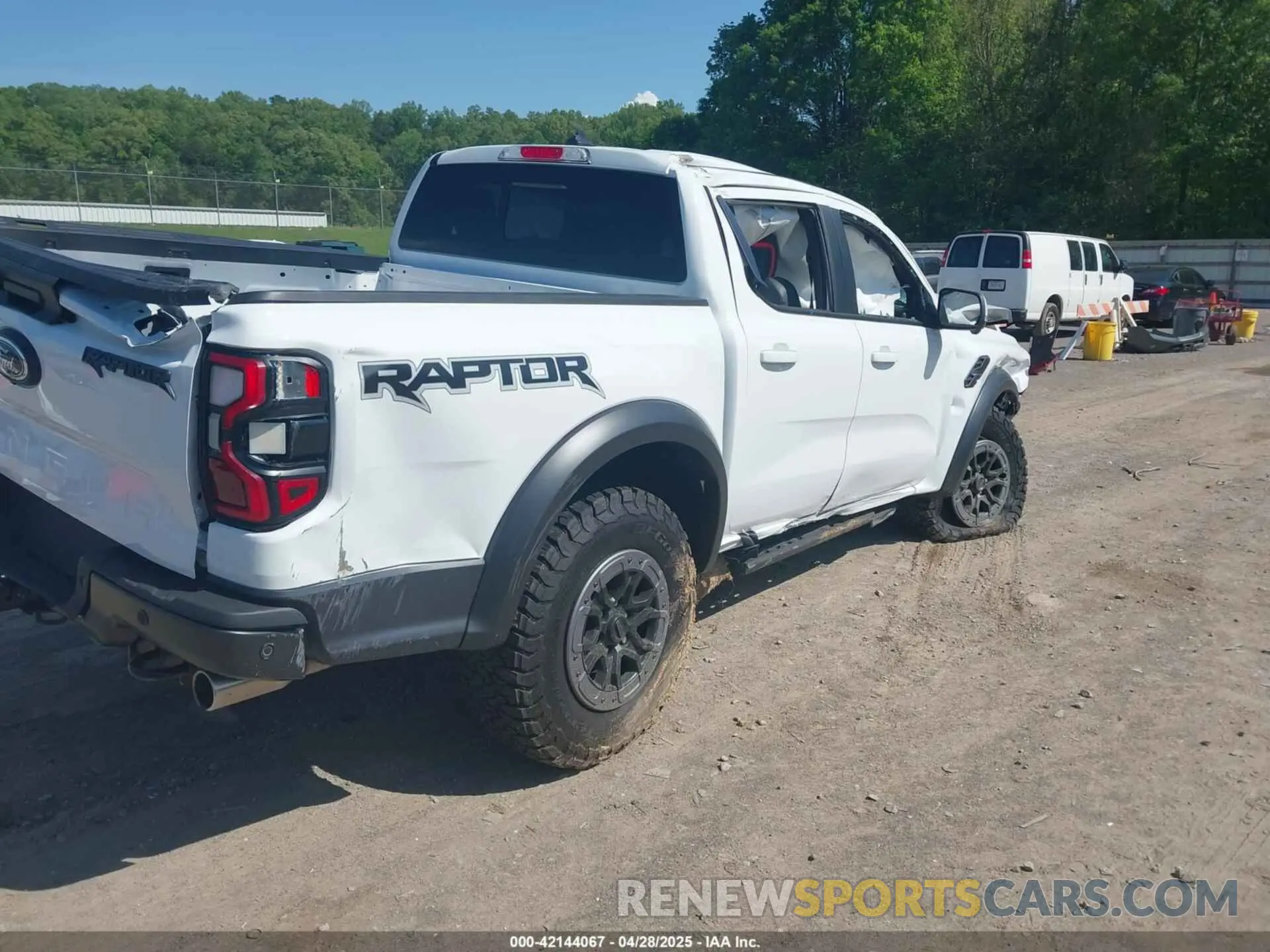 4 fotografías del automóvil dañado 1FTER4LR8RLE48320 FORD RANGER 2024