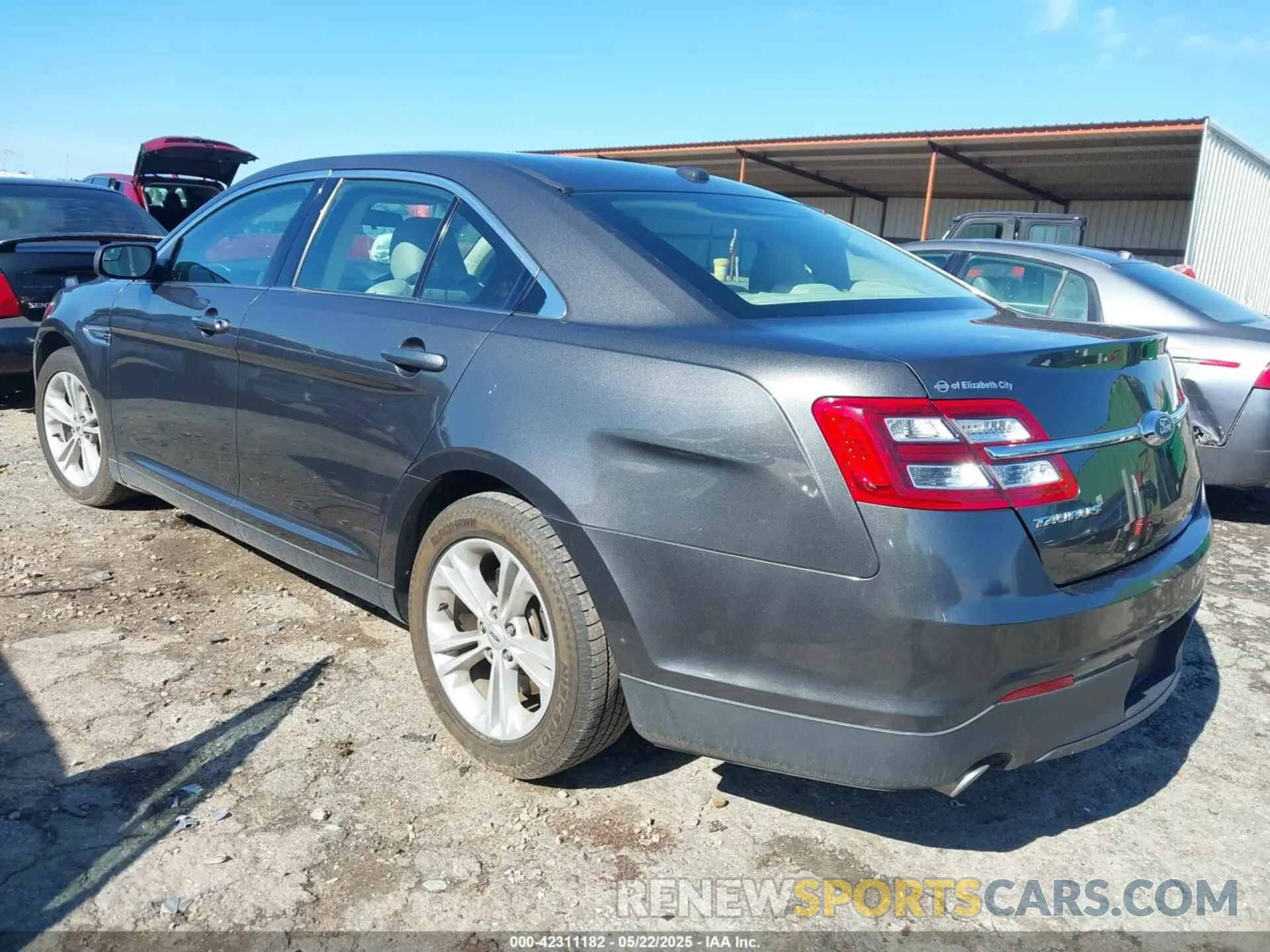 3 fotografías del automóvil dañado 1FAHP2D82KG117511 FORD TAURUS 2019