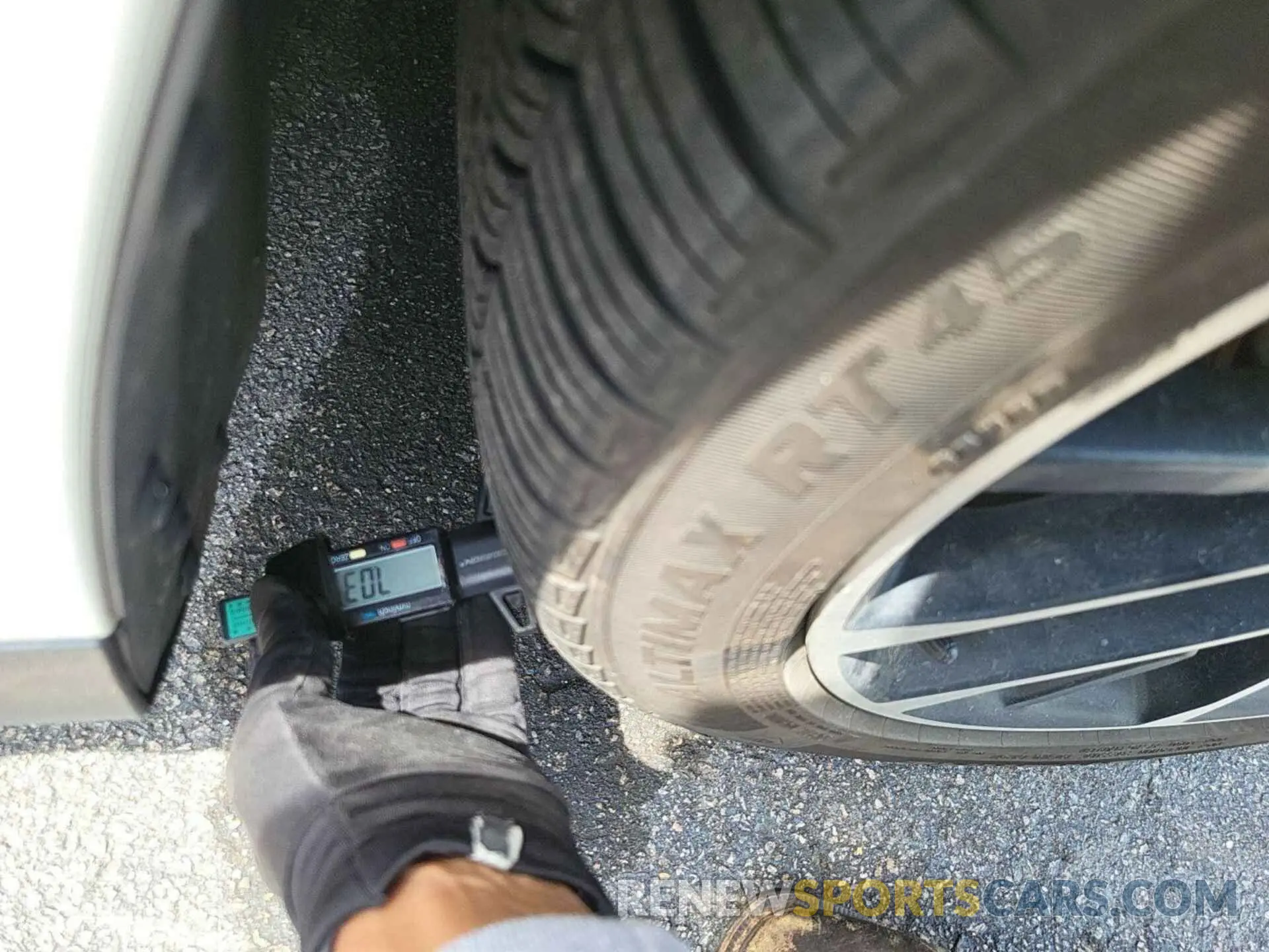 13 fotografías del automóvil dañado 1FAHP2E82KG100559 FORD TAURUS 2019