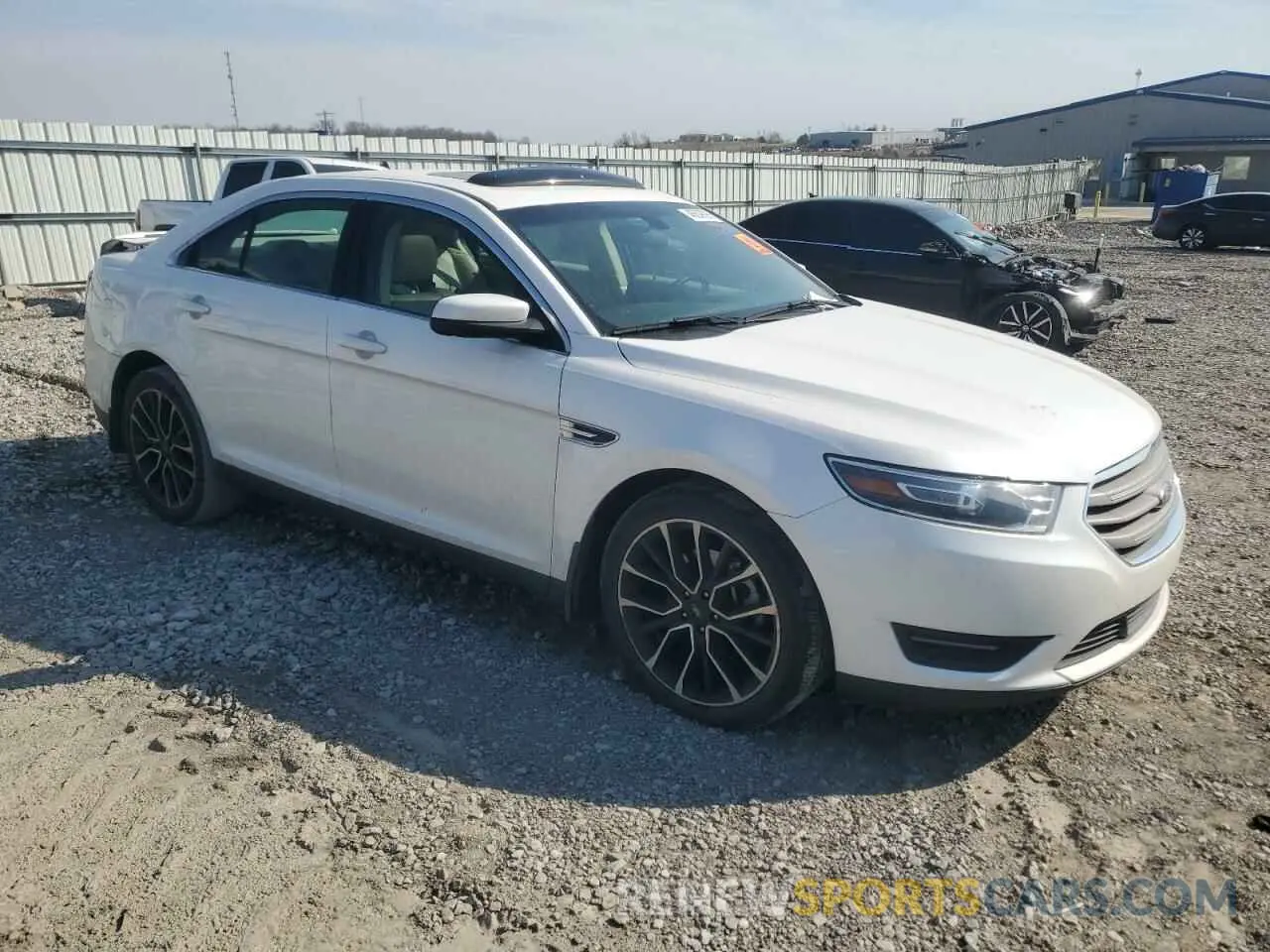 4 fotografías del automóvil dañado 1FAHP2E87KG119611 FORD TAURUS 2019