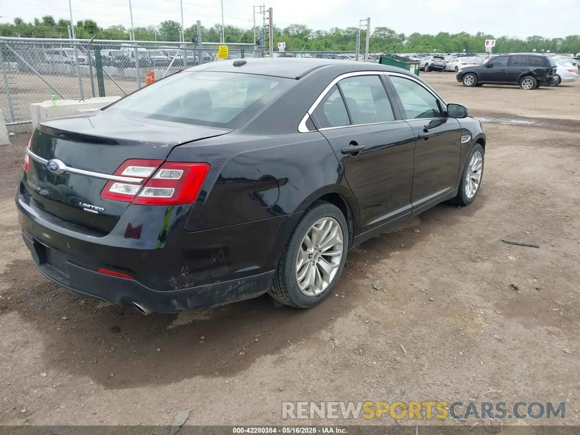 4 fotografías del automóvil dañado 1FAHP2F82KG111088 FORD TAURUS 2019