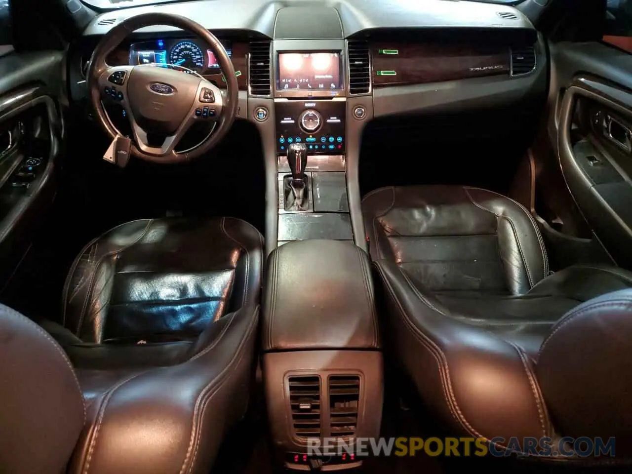 8 fotografías del automóvil dañado 1FAHP2F82KG115447 FORD TAURUS 2019
