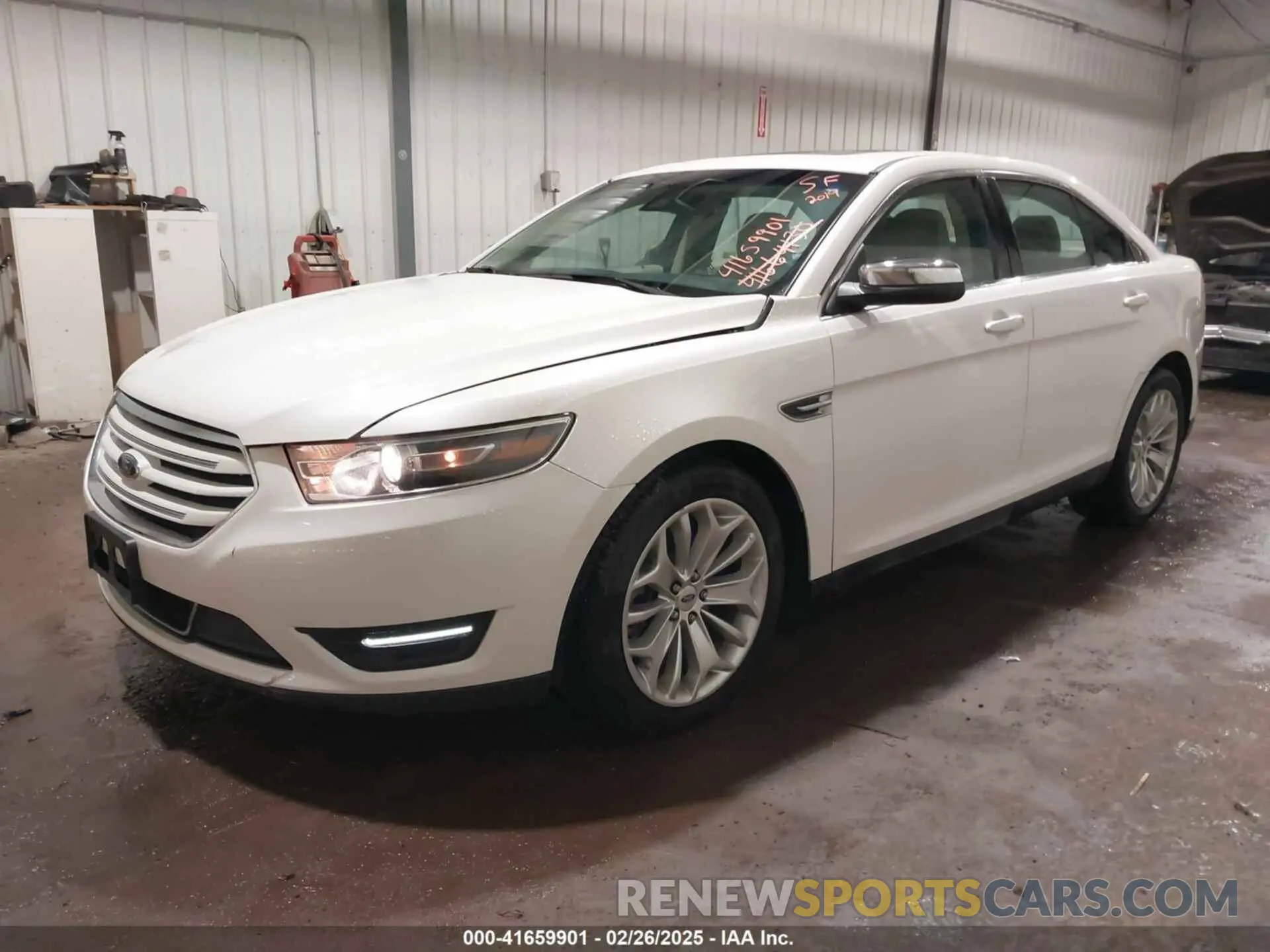2 fotografías del automóvil dañado 1FAHP2F84KG118222 FORD TAURUS 2019