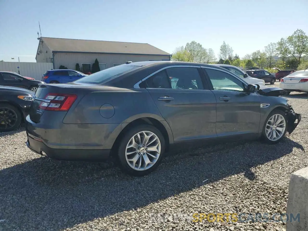 3 fotografías del automóvil dañado 1FAHP2F8XKG109556 FORD TAURUS 2019