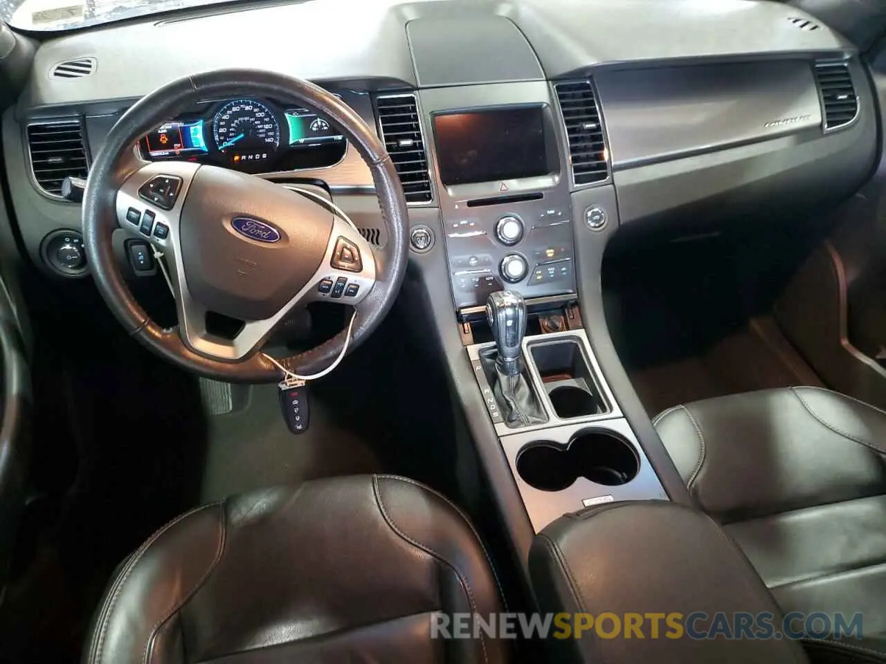 8 fotografías del automóvil dañado 1FAHP2H88KG100013 FORD TAURUS 2019