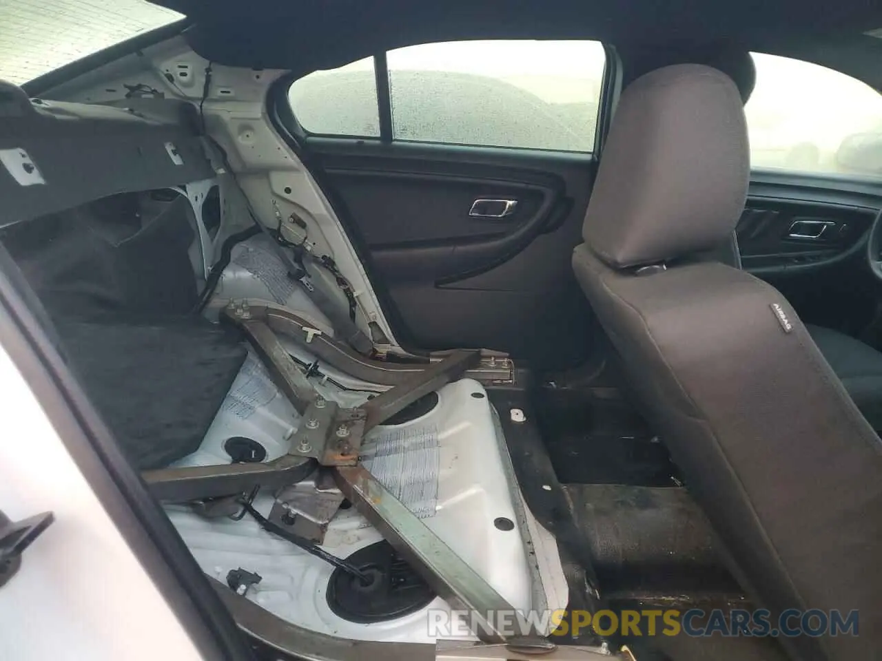 10 fotografías del automóvil dañado 1FAHP2L84KG108228 FORD TAURUS 2019