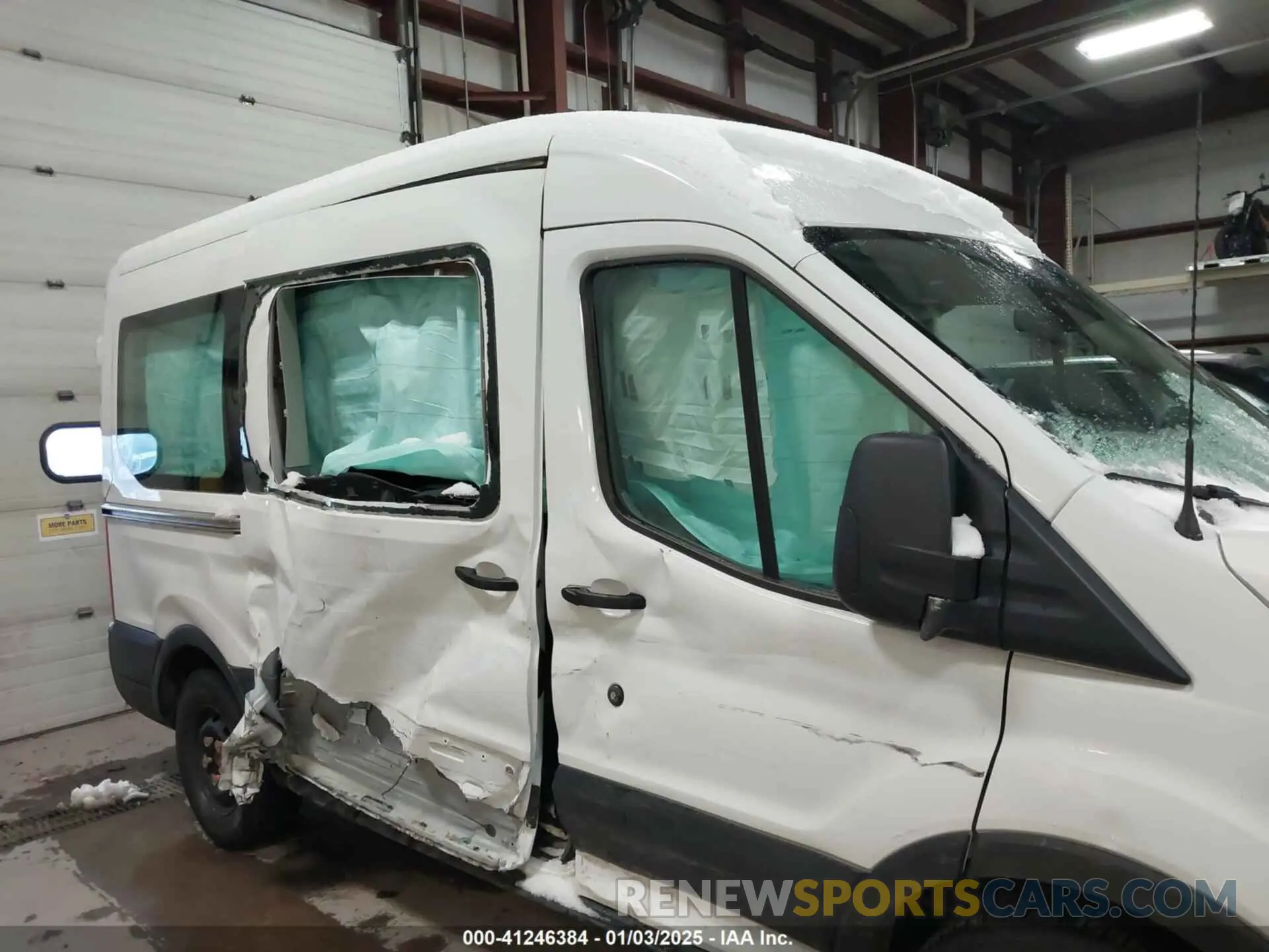 13 fotografías del automóvil dañado 1FMZK1CG0KKB58602 FORD TRANSIT-150 2019