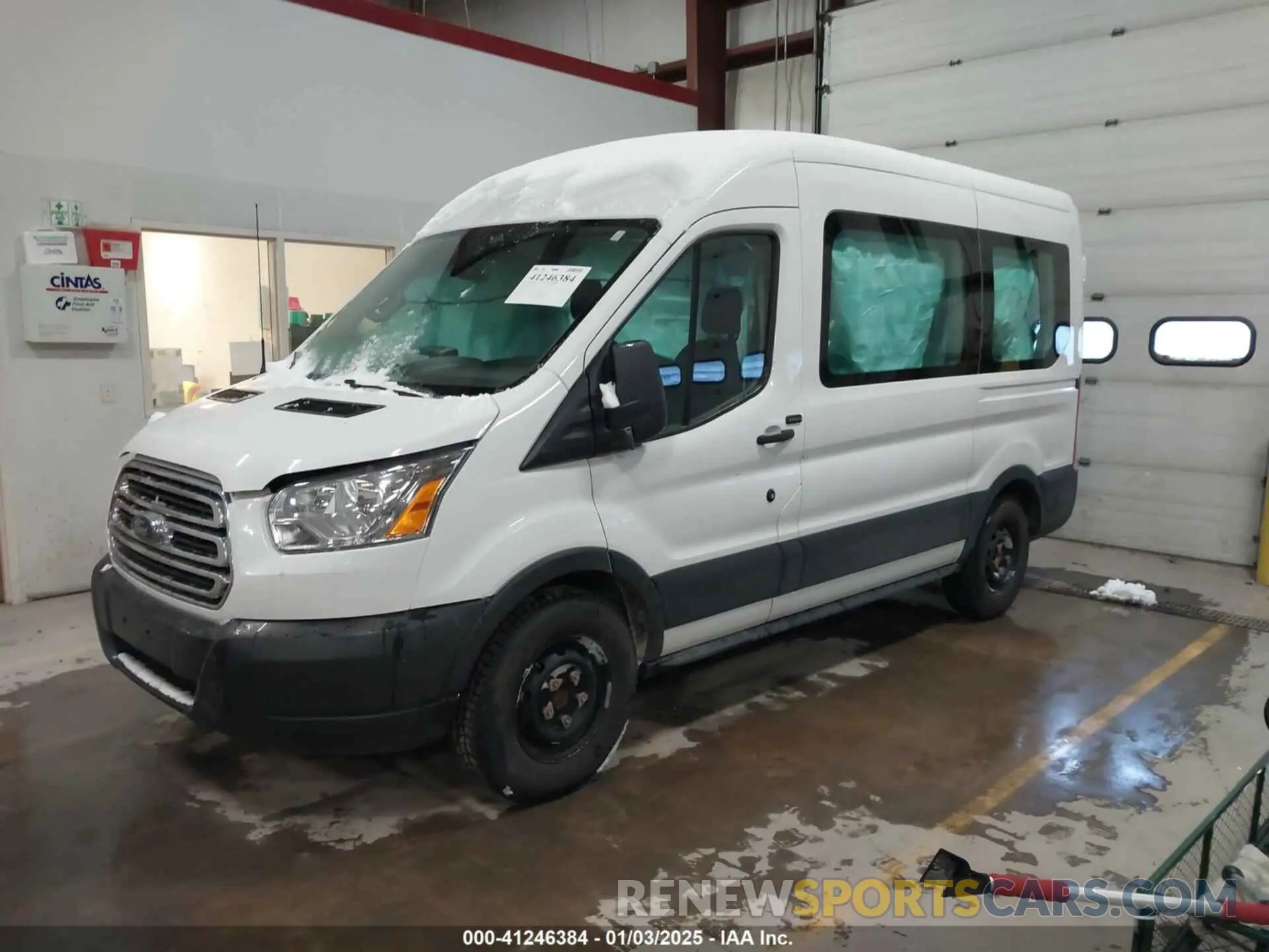 2 fotografías del automóvil dañado 1FMZK1CG0KKB58602 FORD TRANSIT-150 2019