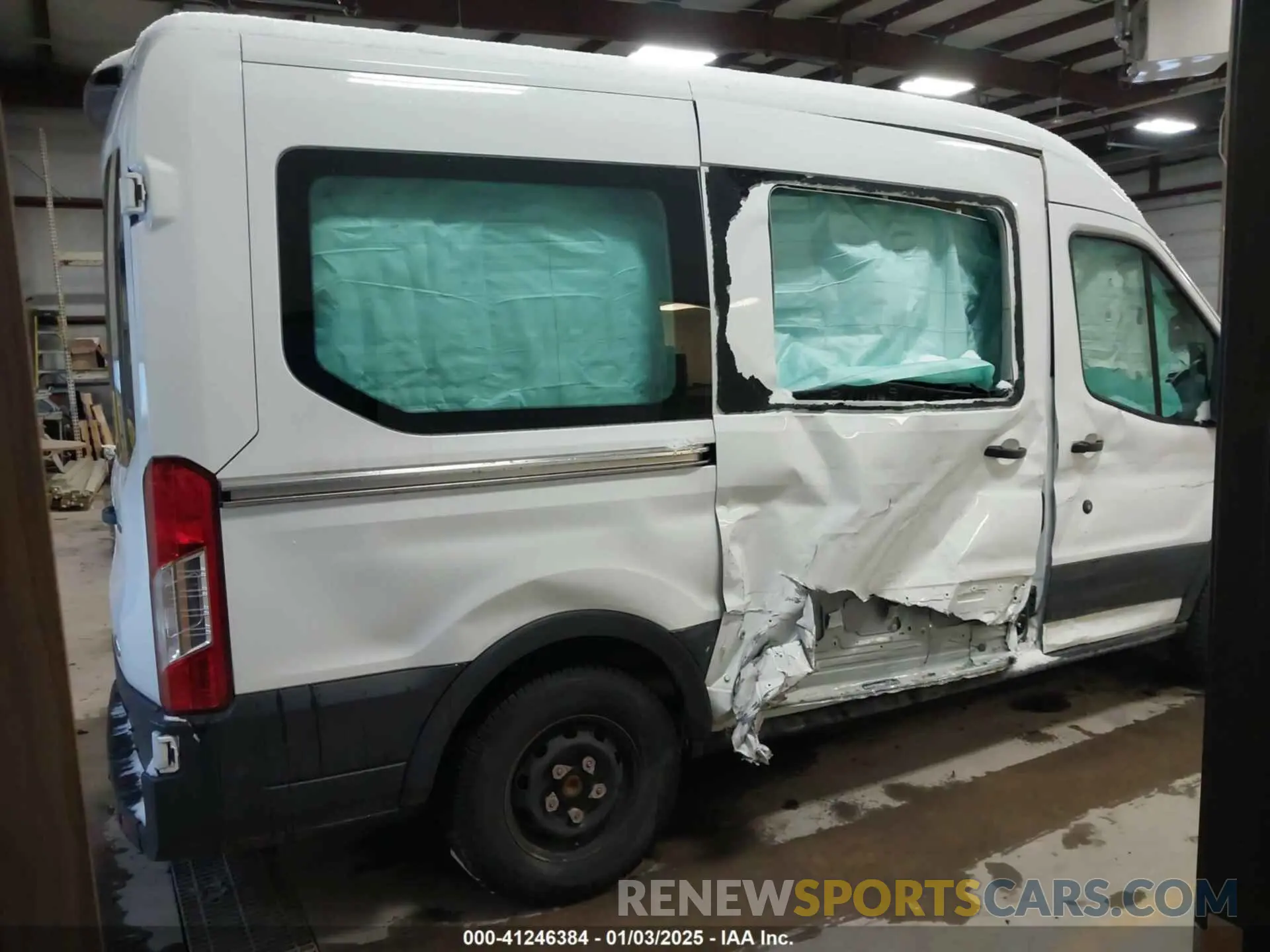 4 fotografías del automóvil dañado 1FMZK1CG0KKB58602 FORD TRANSIT-150 2019