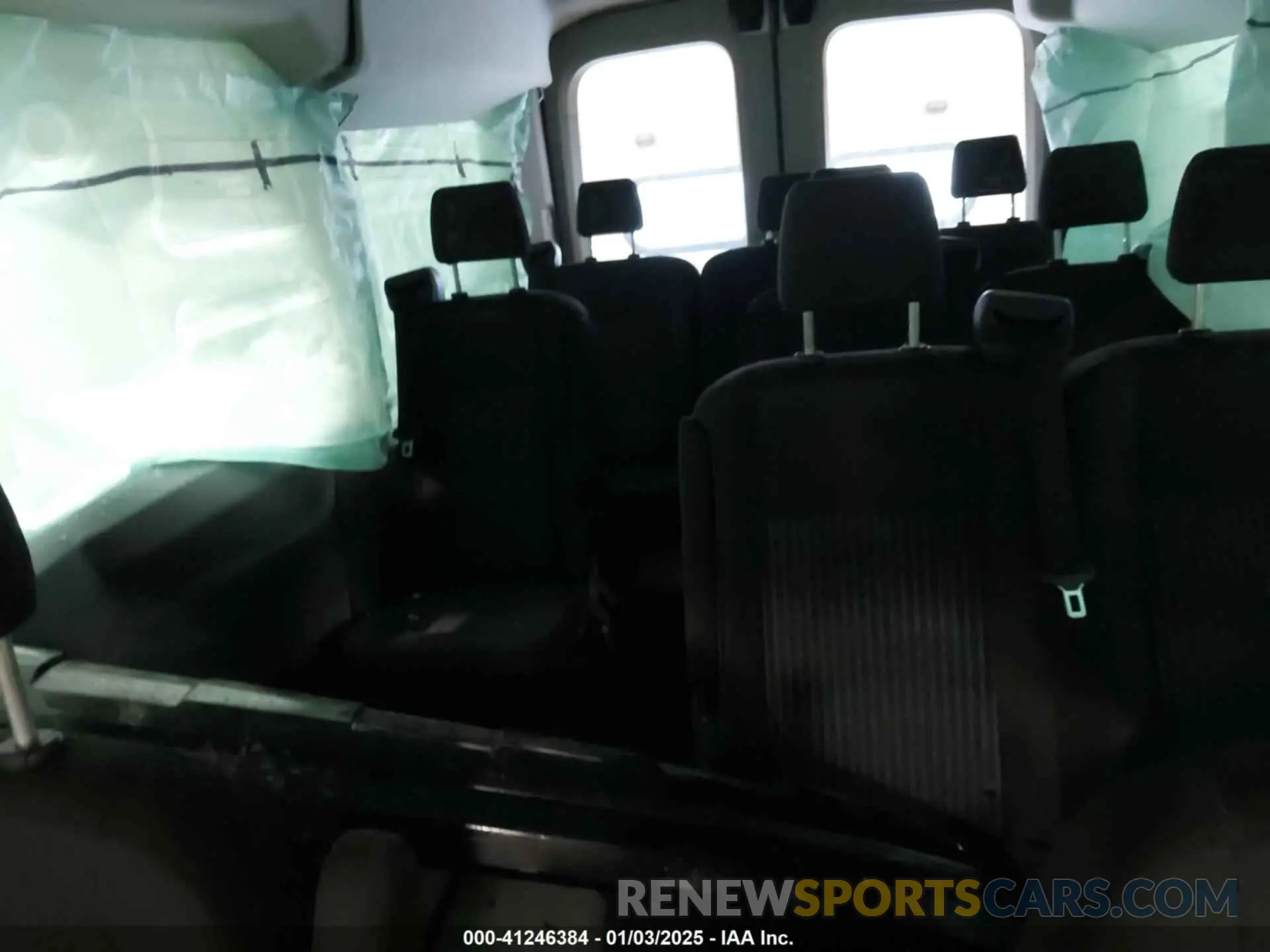 8 fotografías del automóvil dañado 1FMZK1CG0KKB58602 FORD TRANSIT-150 2019